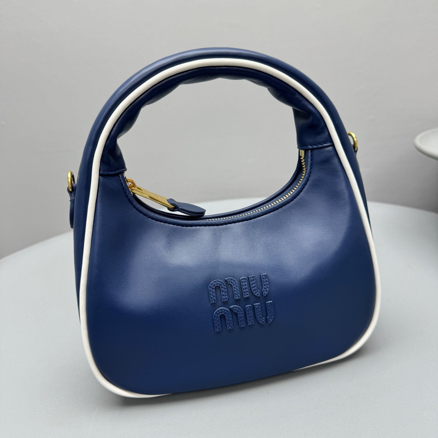 MIU M WANDER BAG