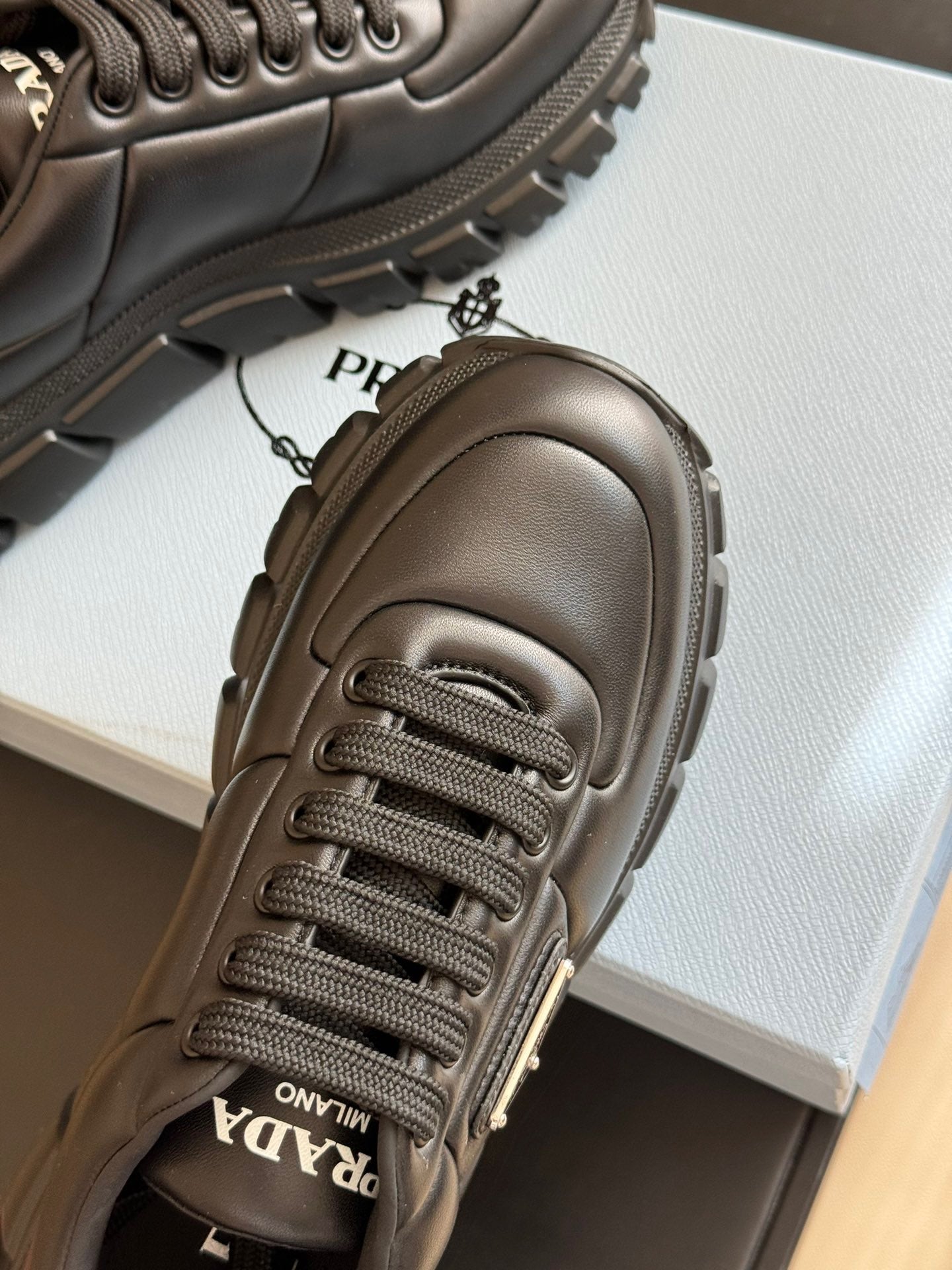 PD SNEAKERS