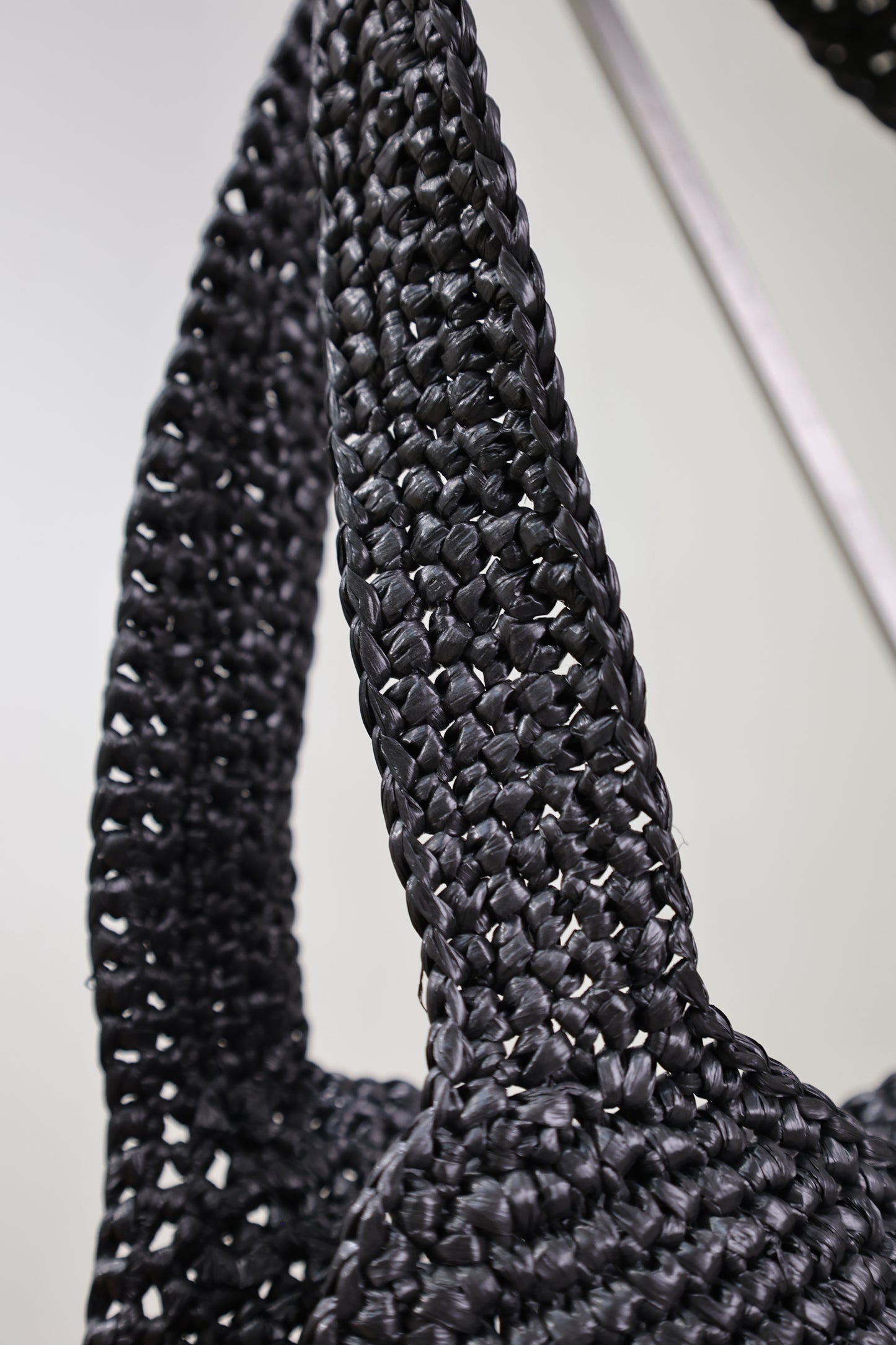SL ICARE IN RAFFIA BAG