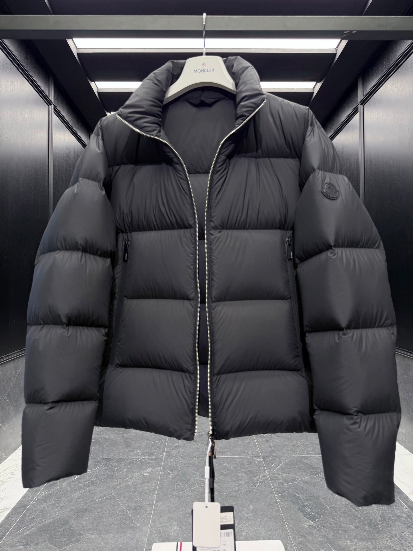 MONC TARN JACKET