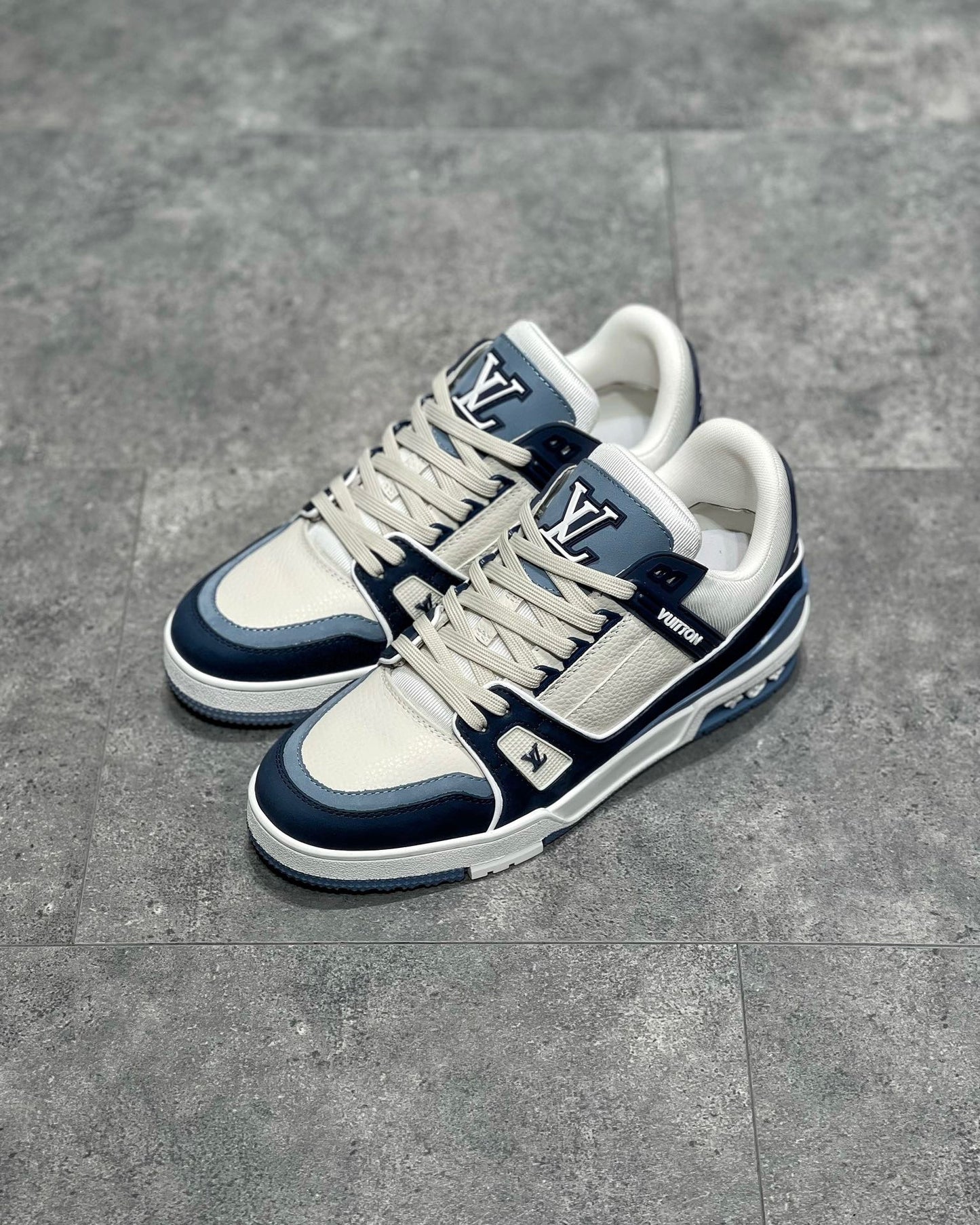 LOU TRAINERS