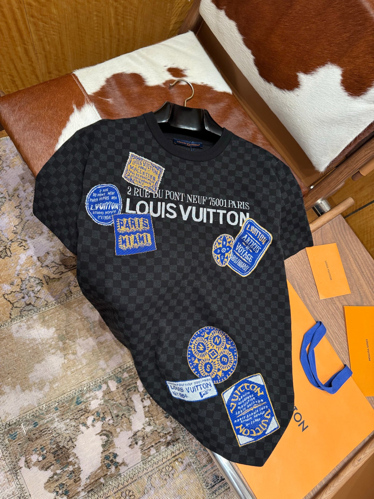 LOU T-SHIRT