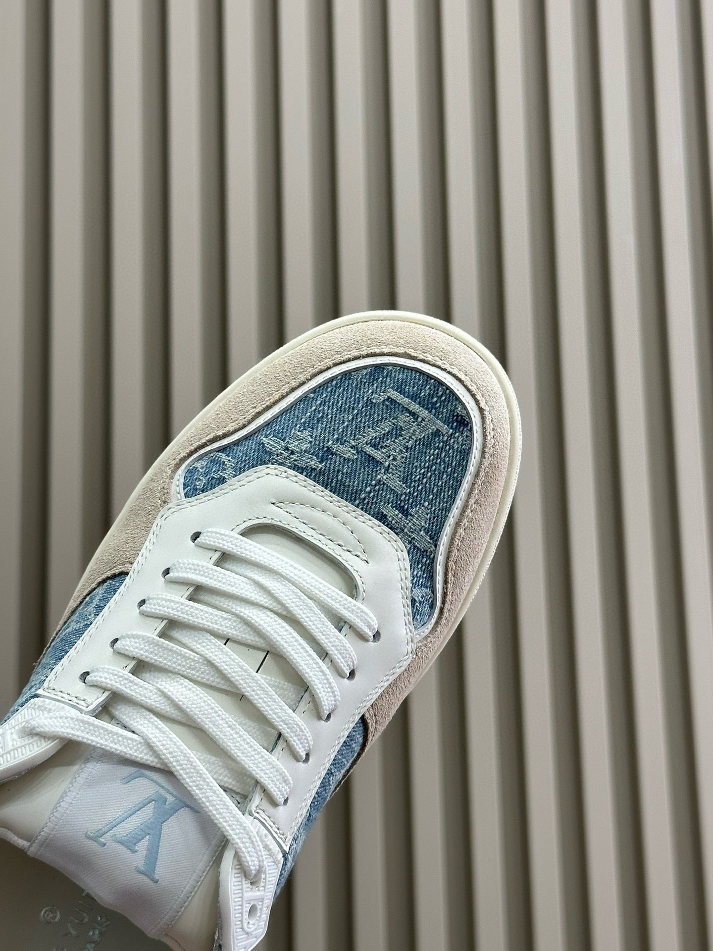 LOU STADIUM SNEAKER