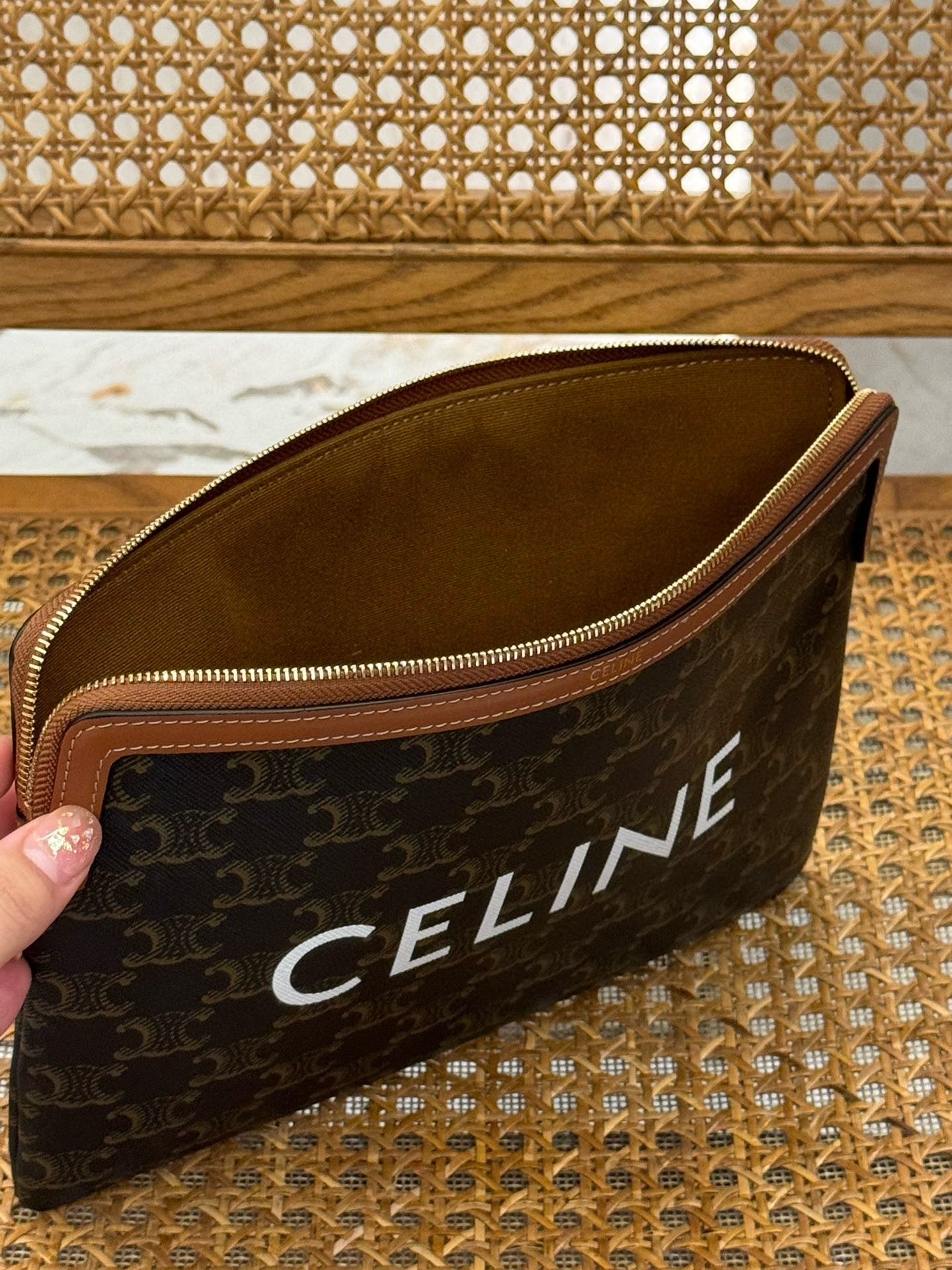 CEL SMALL POUCH WITH STRAP