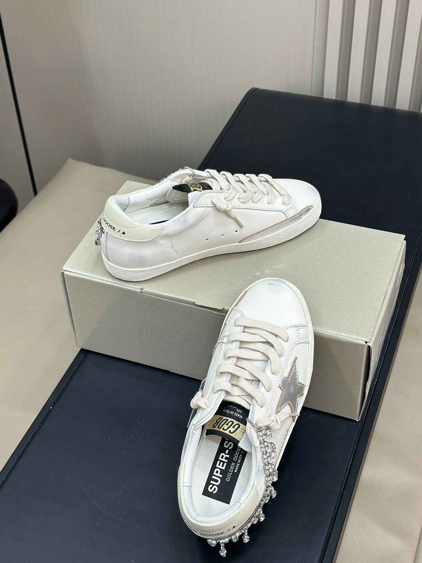 GOLDEN G TRAINERS