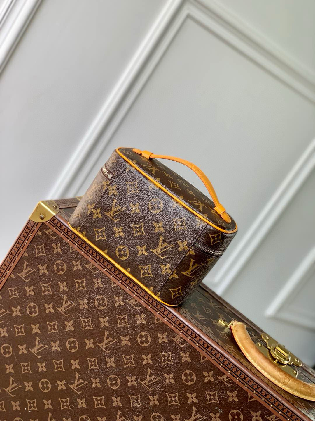 LOU NICE NANO BAG