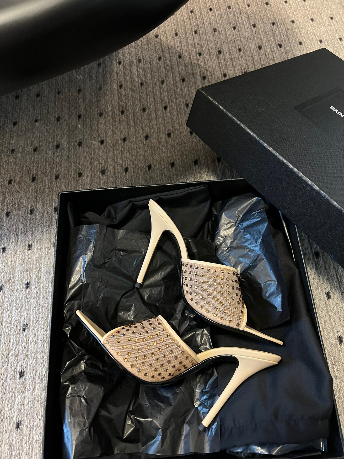 SL HEELS