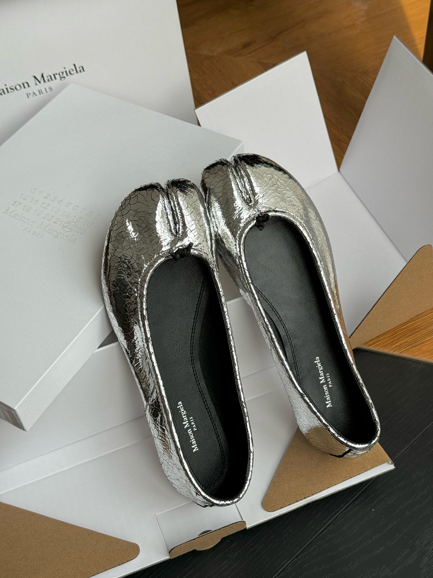MAISON M TABI BALLET FLATS