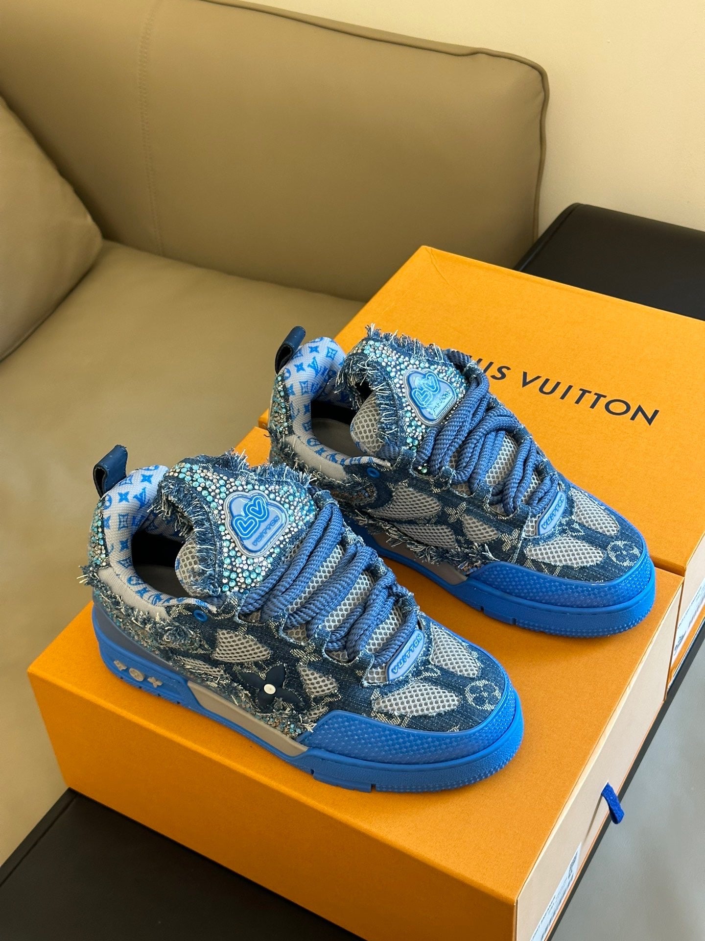LOU TRAINERS