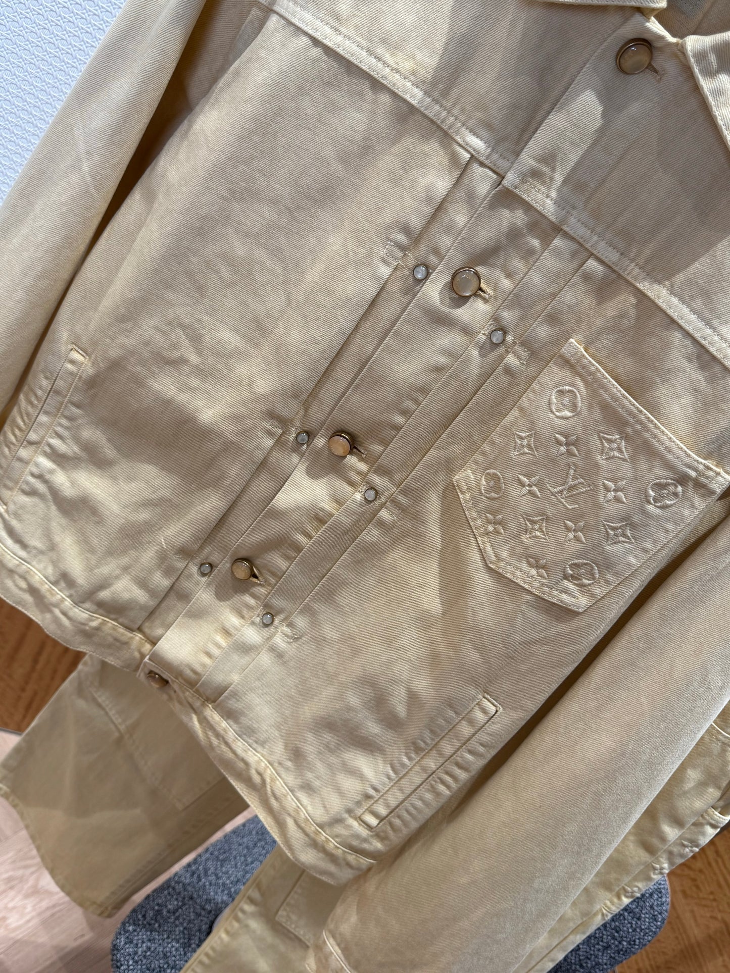 LOU DENIM JACKET