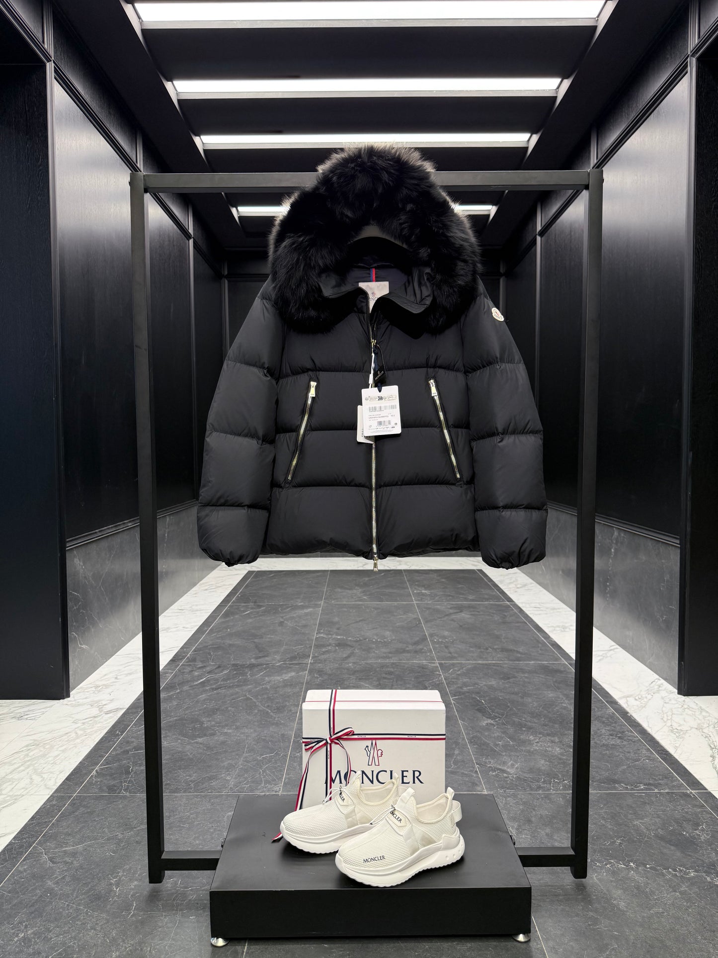 MONC LAICHEFUR JACKET