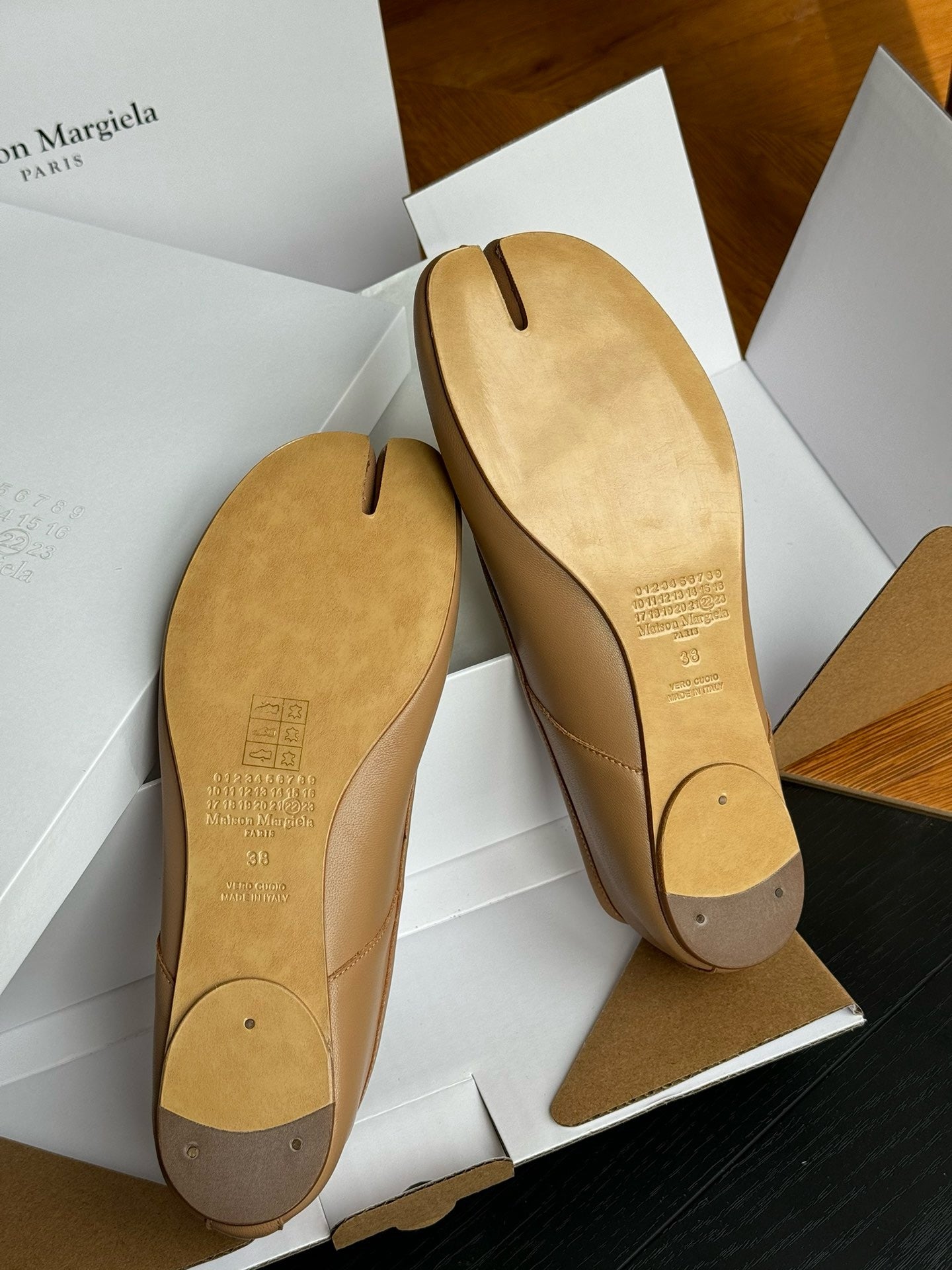 MAISON M TABI BALLET FLATS