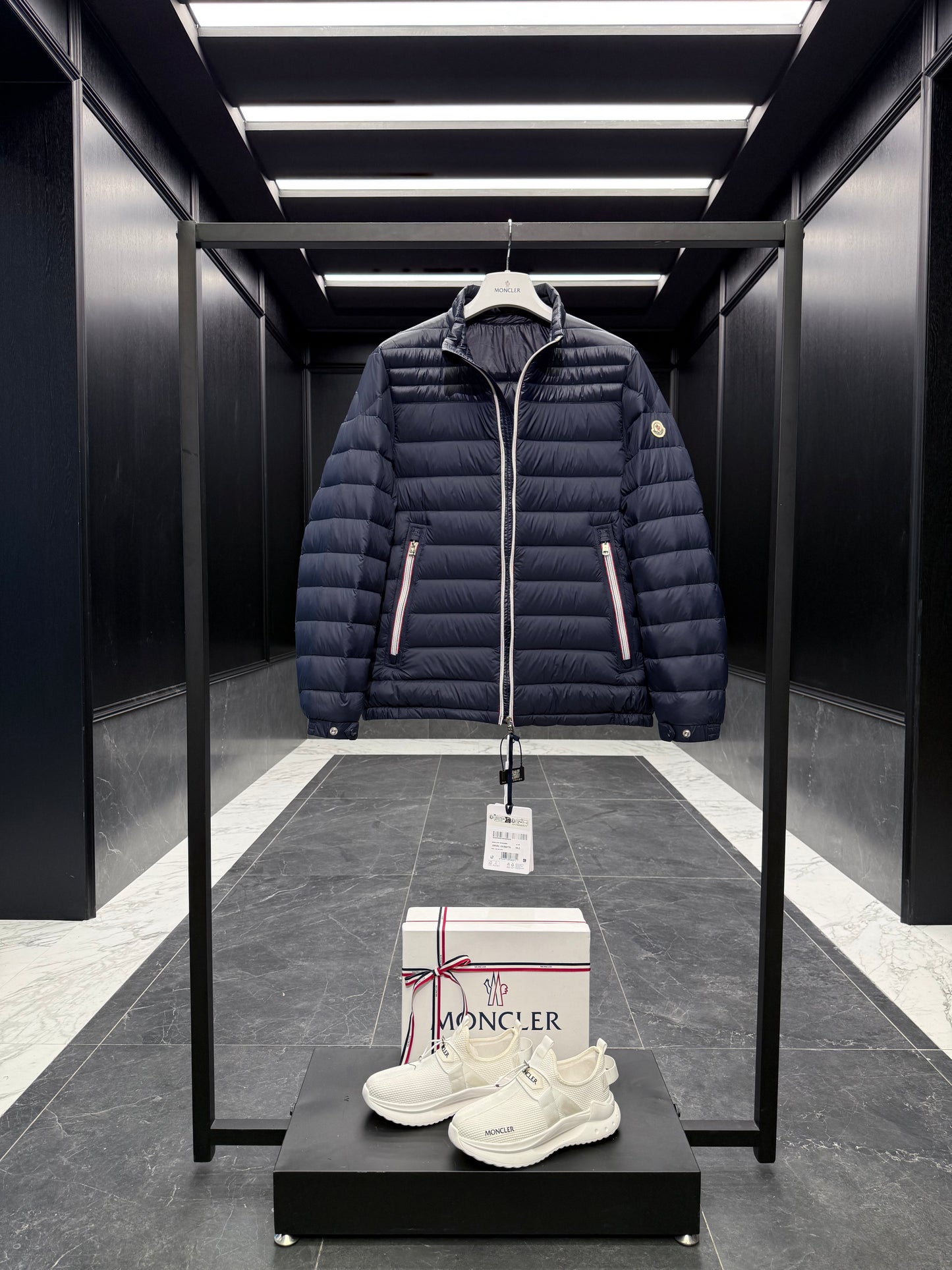 MONC DANIEL JACKET