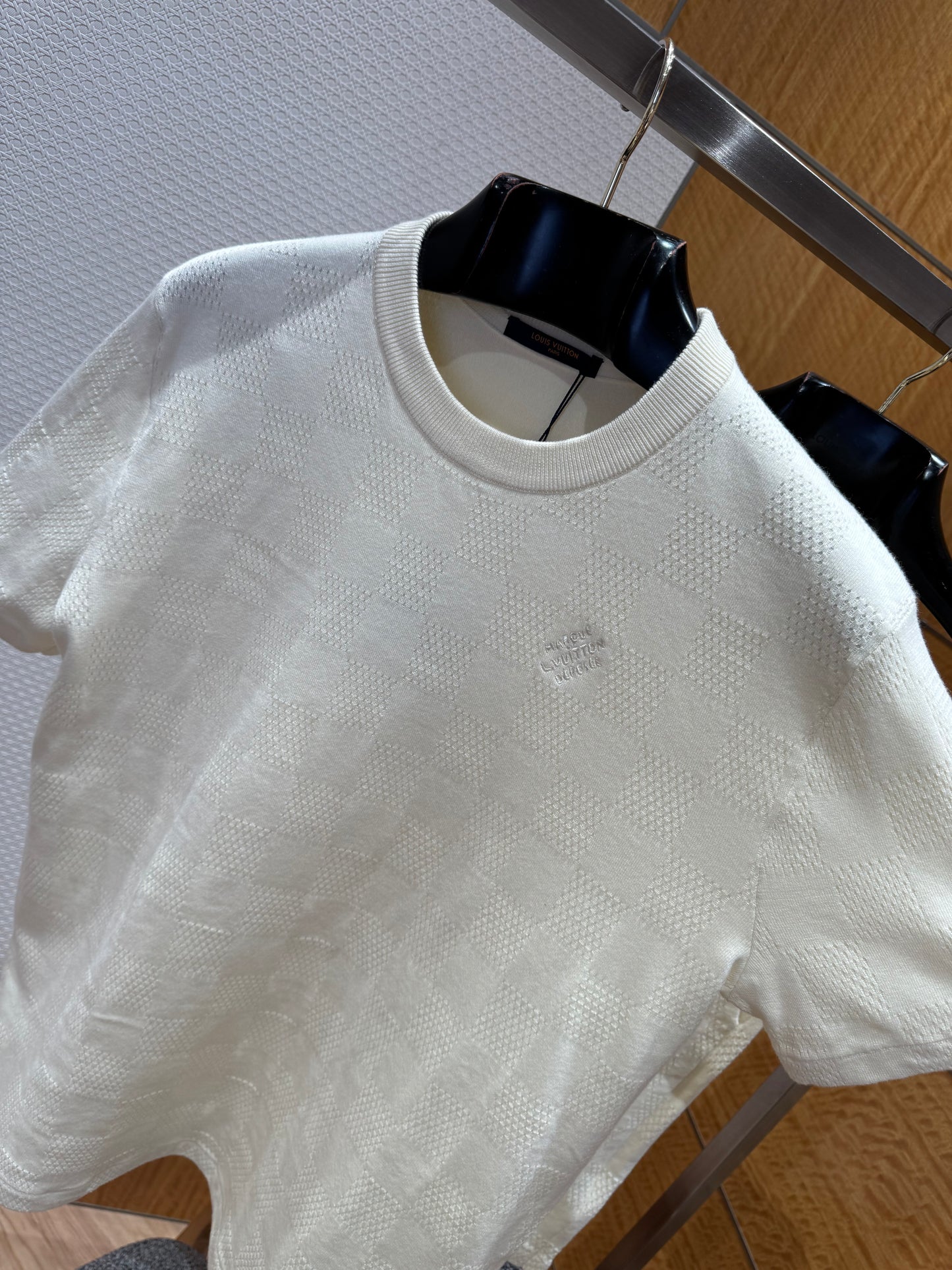 LOU T-SHIRT