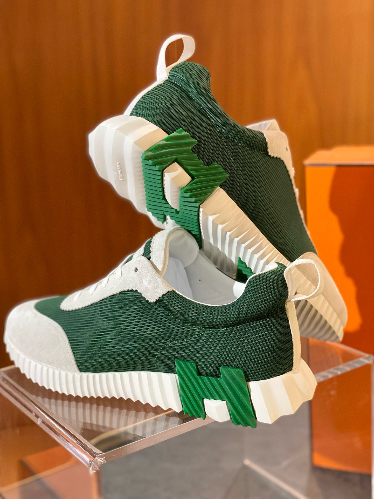 HERM BOUNCING SNEAKERS