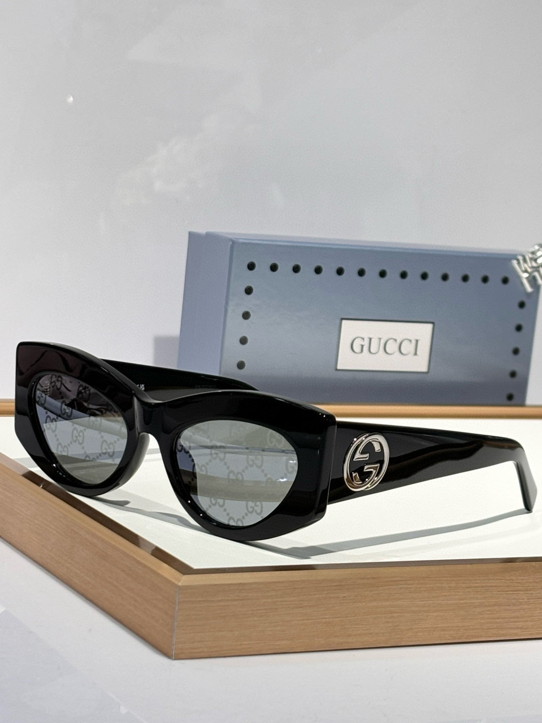 GG SUNGLASSES