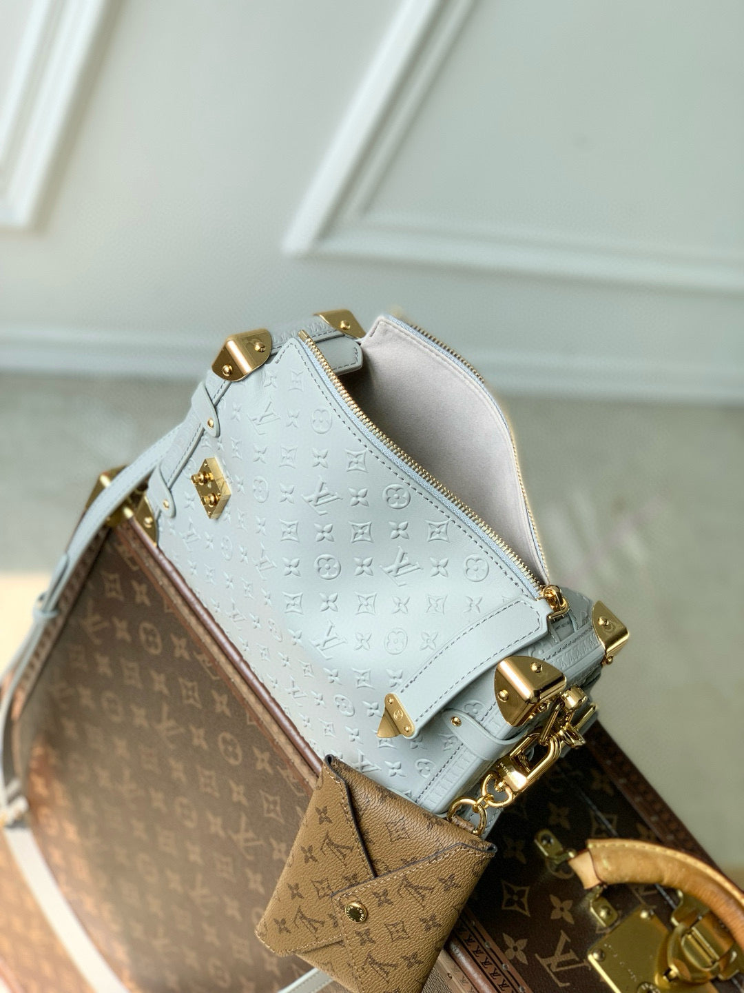 LOU SIDE TRUNK MM BAG