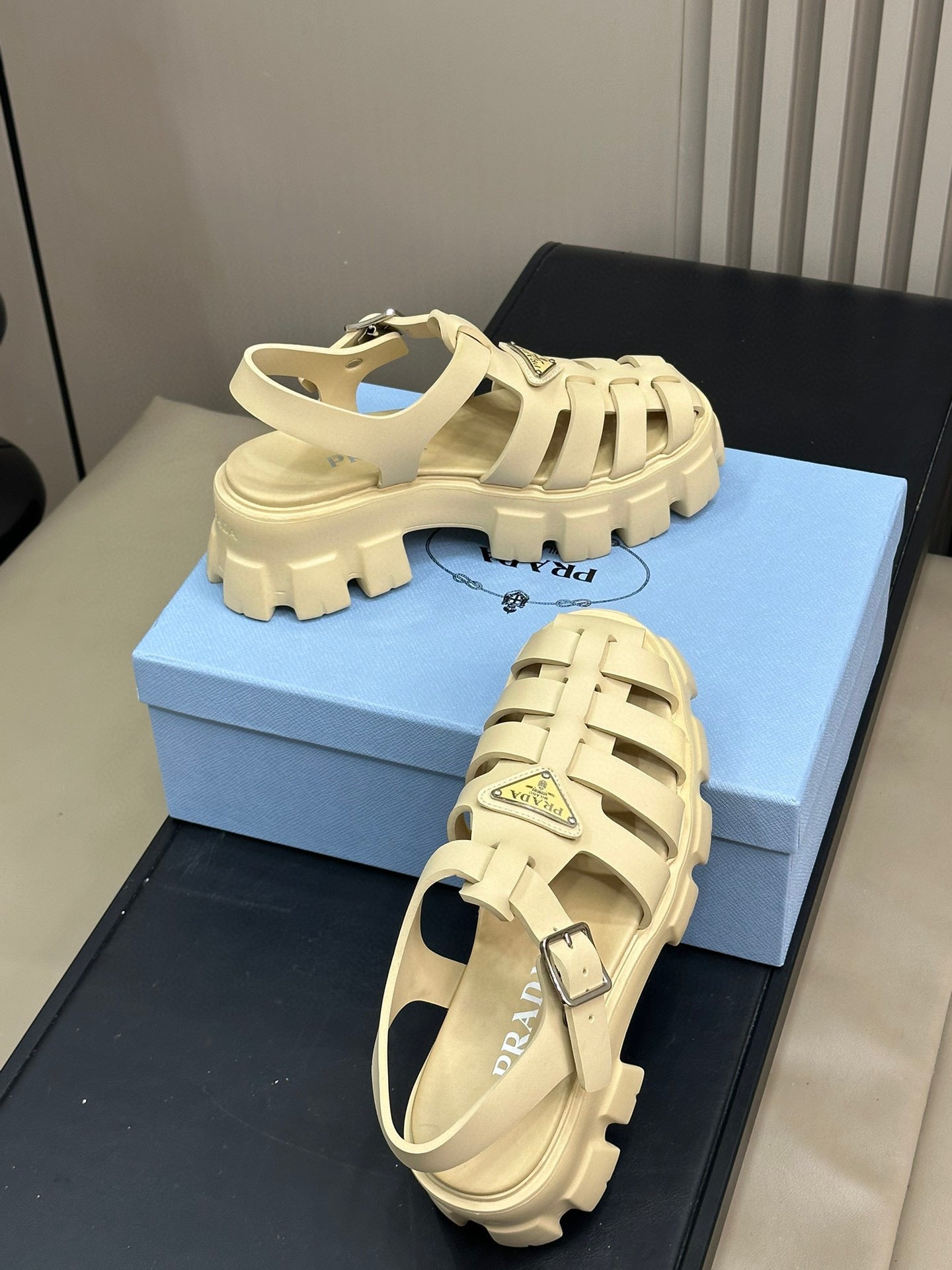 PD SANDALS