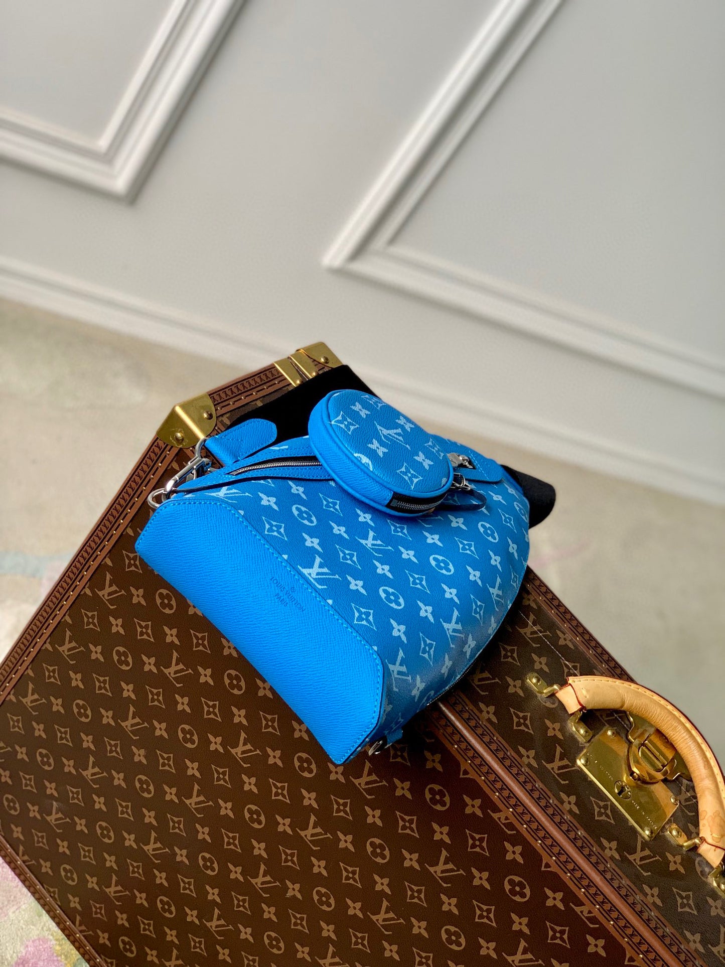 LOU DUO SLING BAG