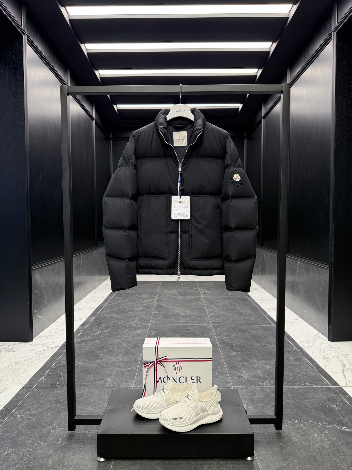 MONC DIYA JACKET