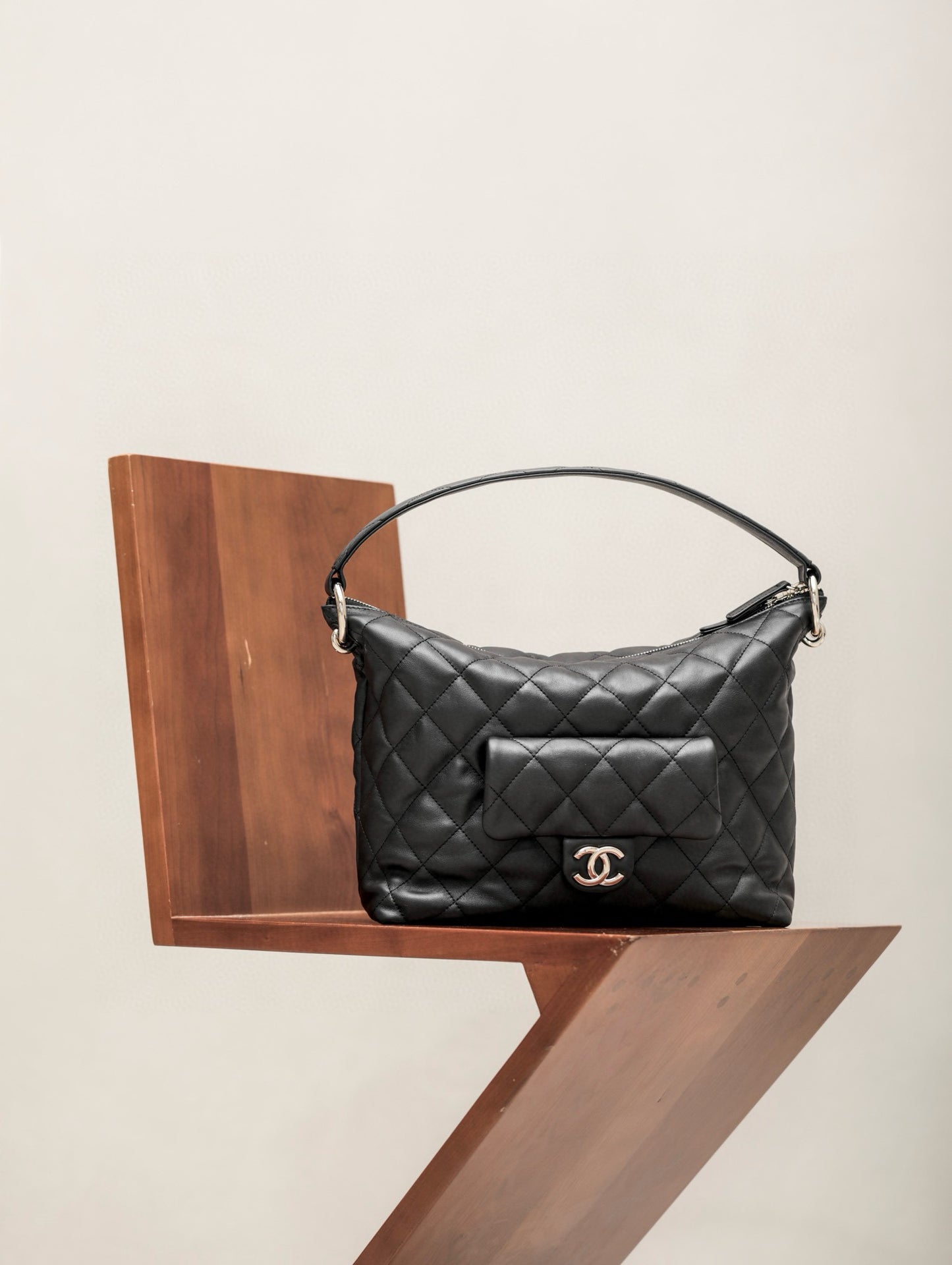 CC 23B HOBO BAG