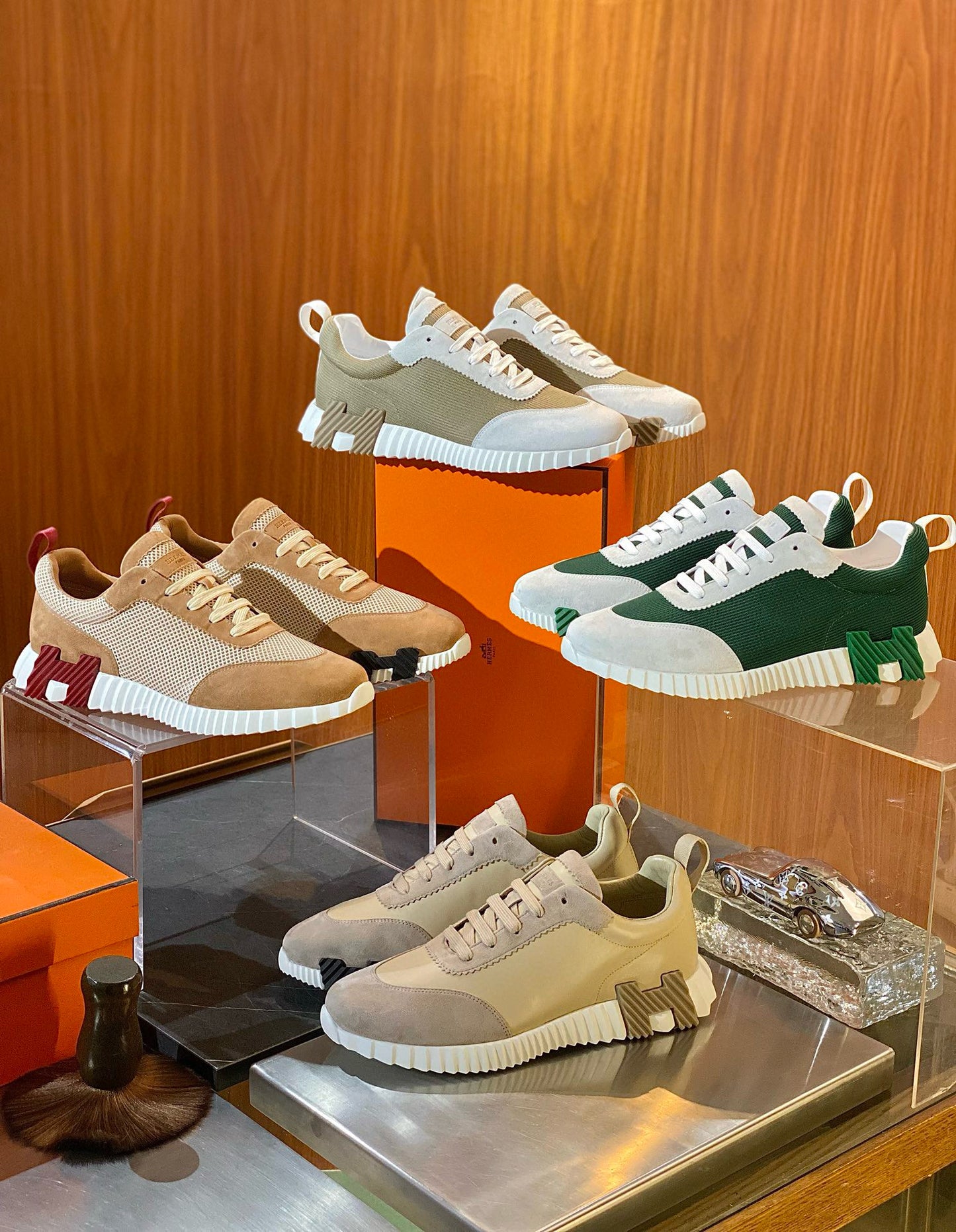 HERM BOUNCING SNEAKERS
