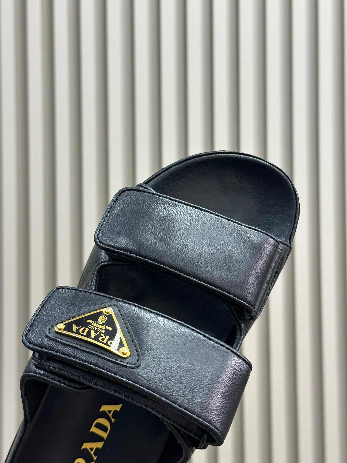 PD NAPPA LEATHER SLIDES