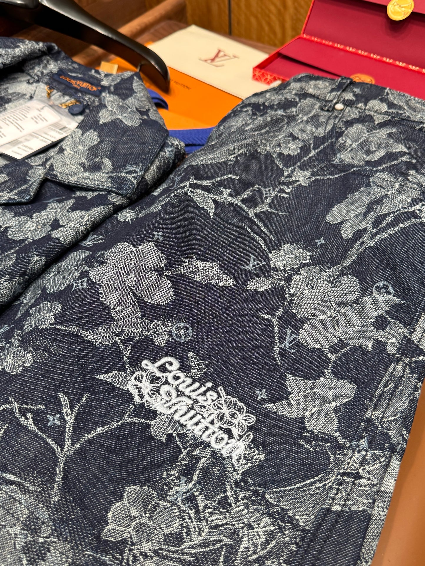 LOU DENIM SHIRT