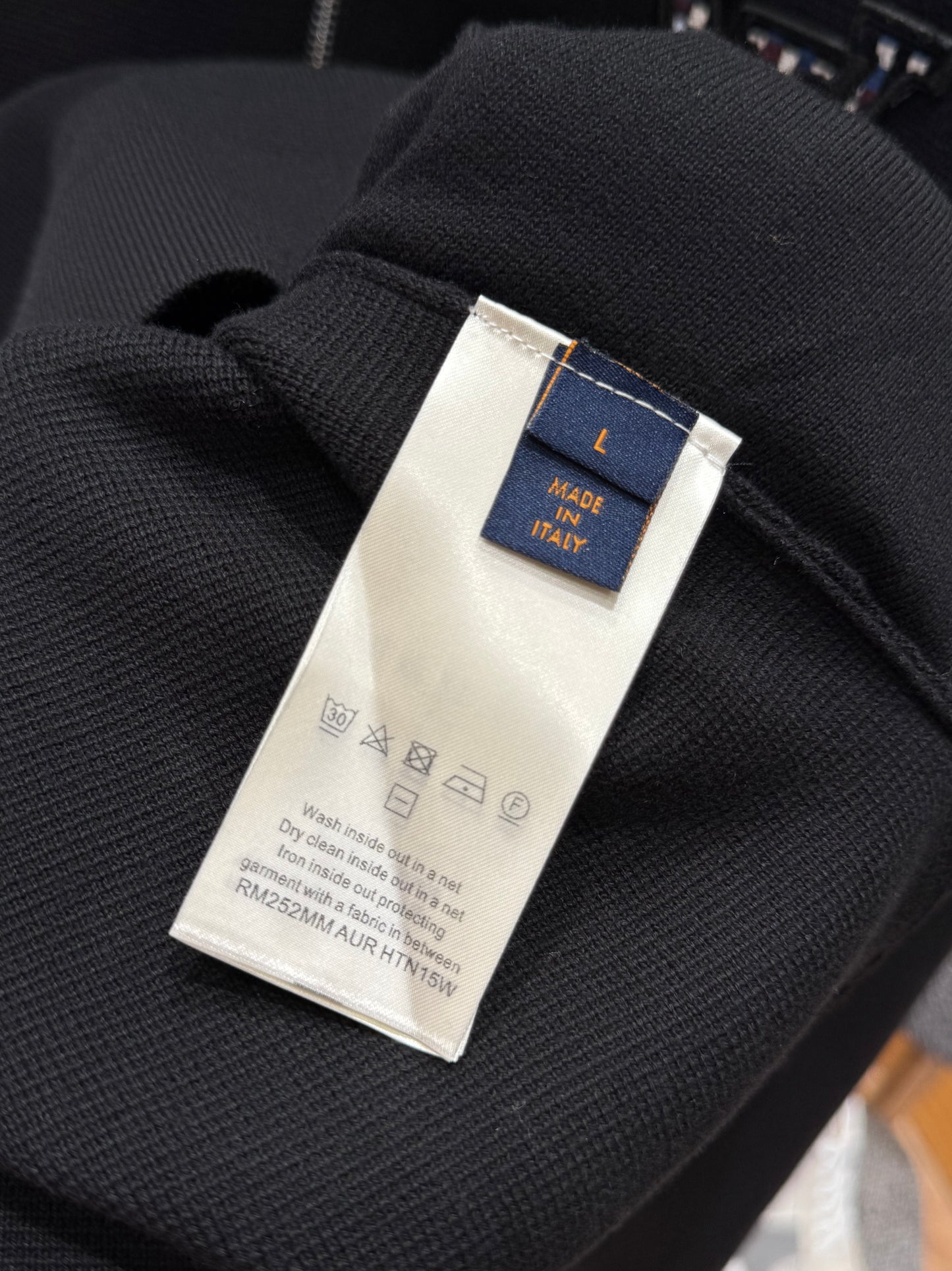 LOU ZIP SWEATSHIRT
