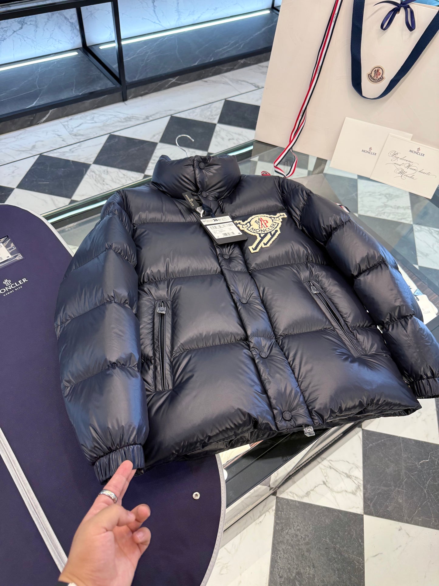 MONC LESTE JACKET