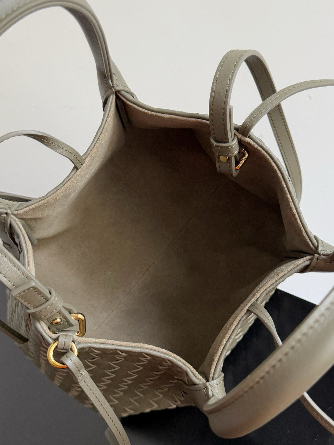 BOTT V SMALL PINACOTECA BAG