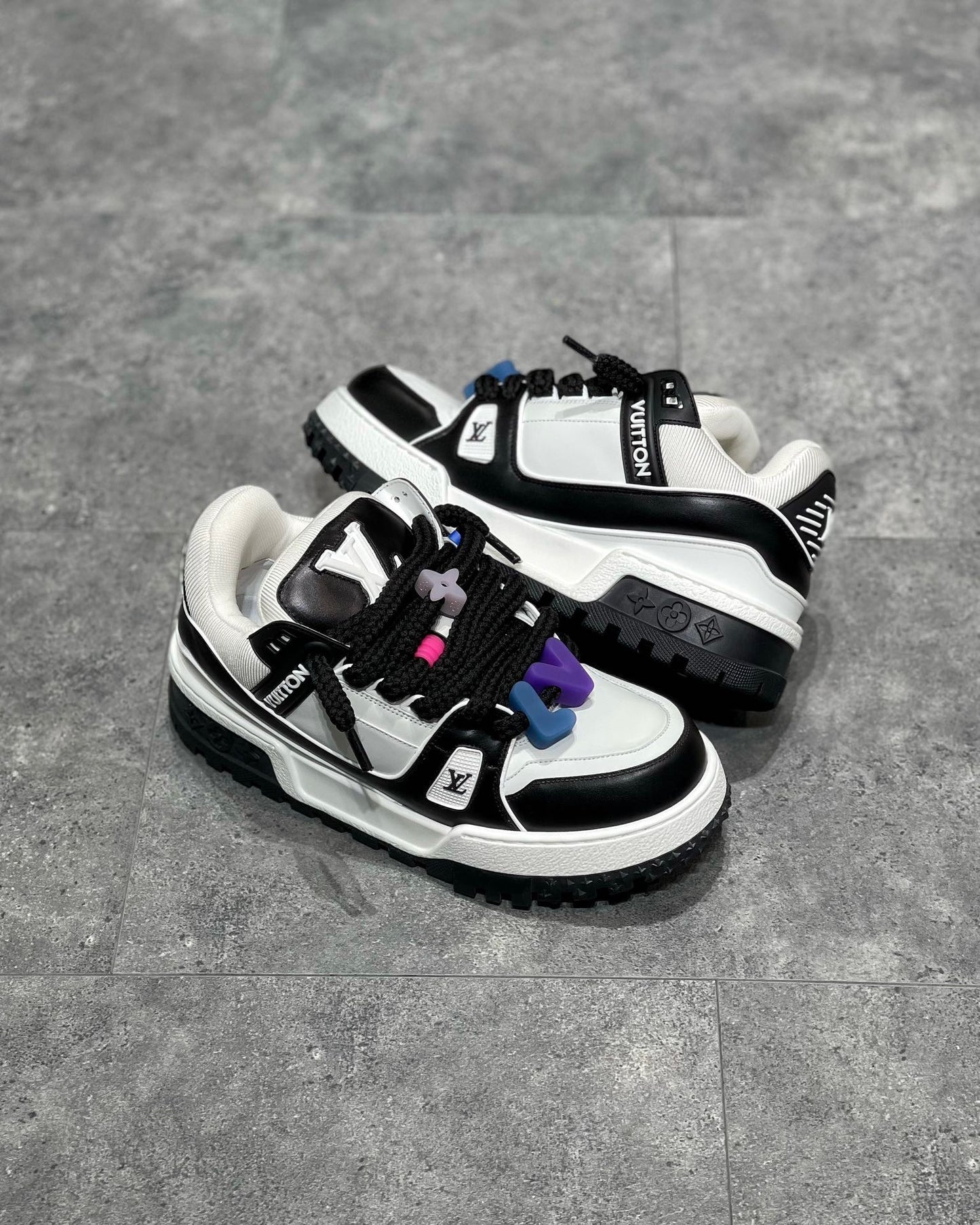LOU TRAINERS