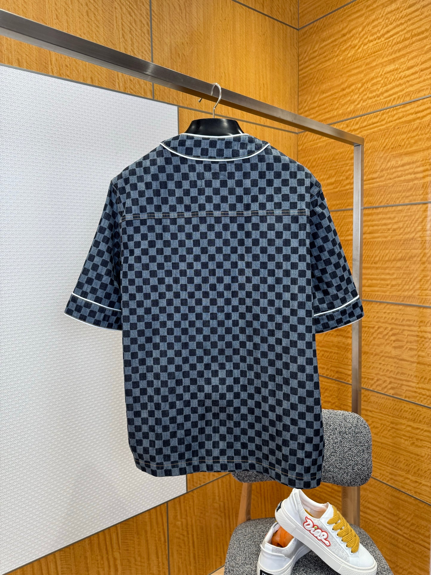 LOU SHIRT