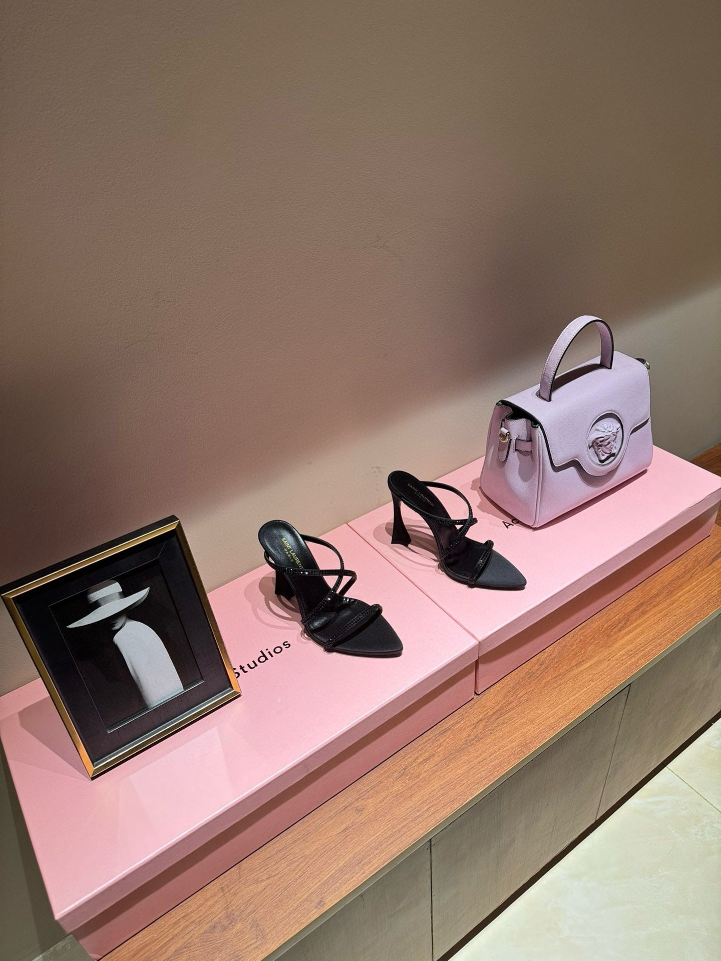SL HEELS