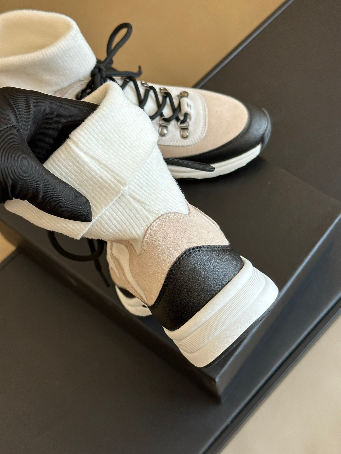 CC TRAINERS