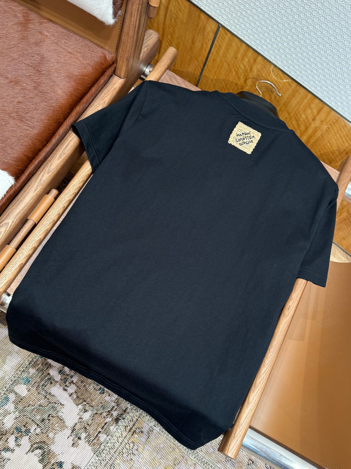 LOU T-SHIRT