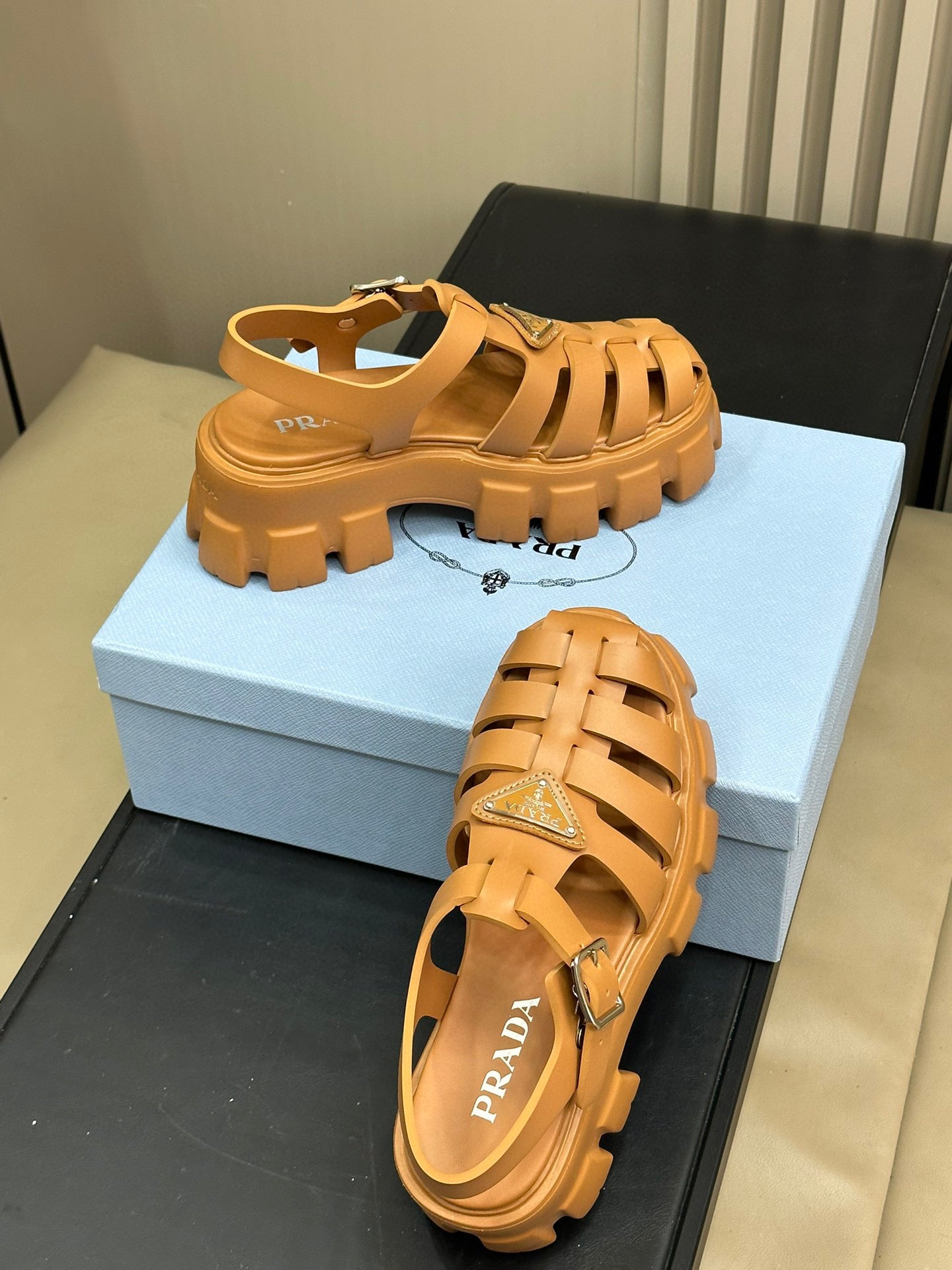 PD SANDALS