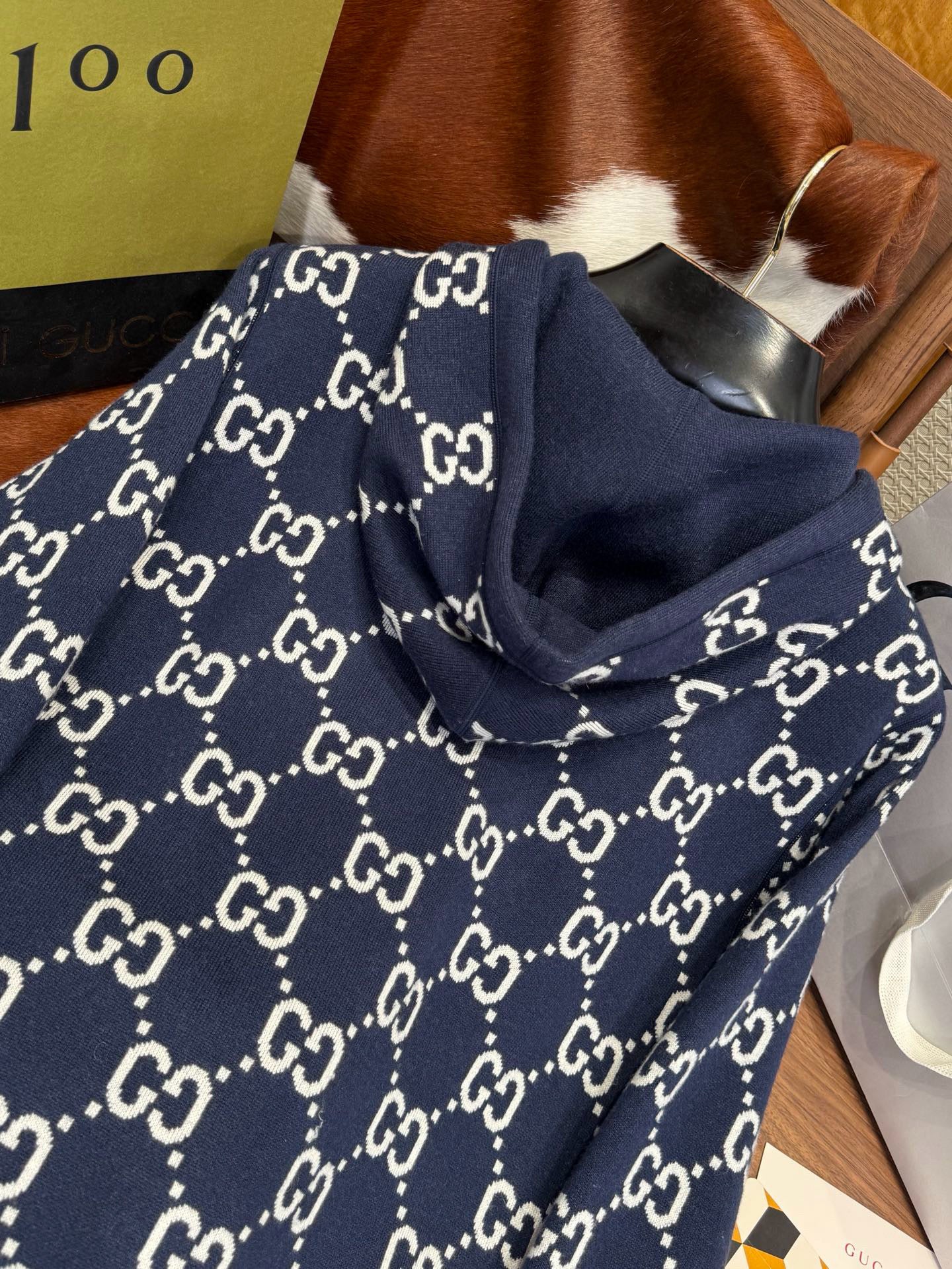 GG ZIP HOODIE