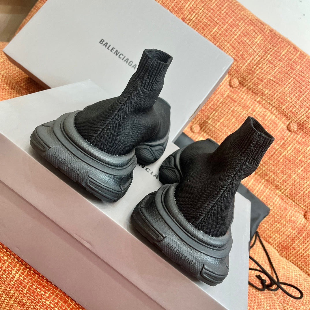 BAL 3XL TRAINERS