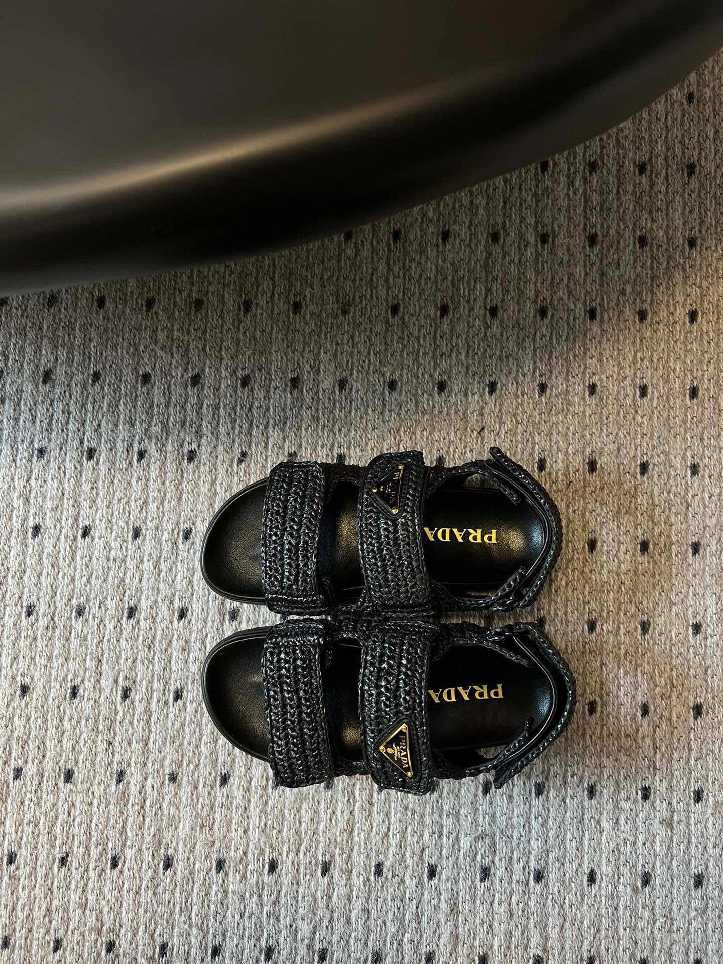 PD SANDALS