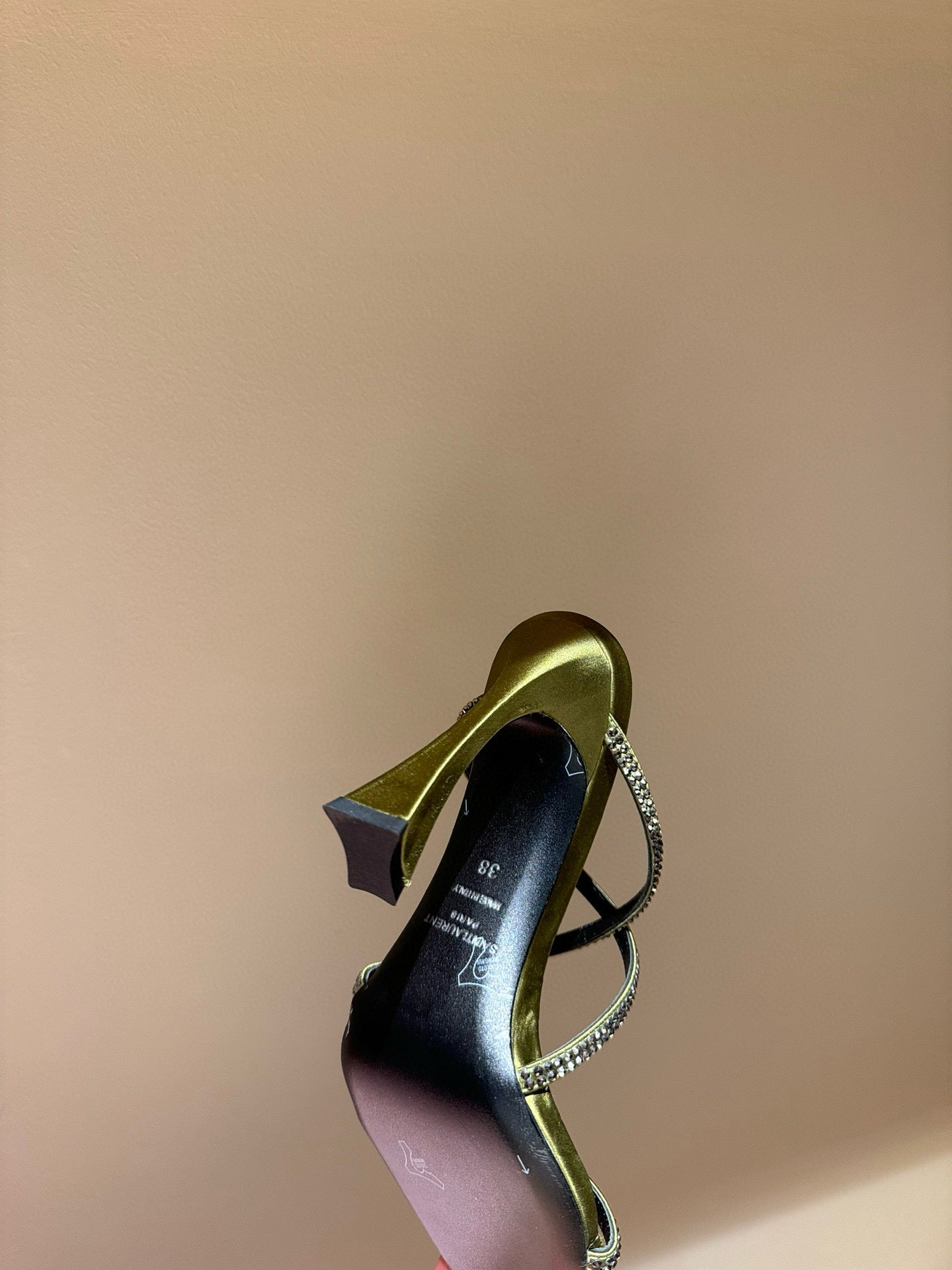 SL HEELS