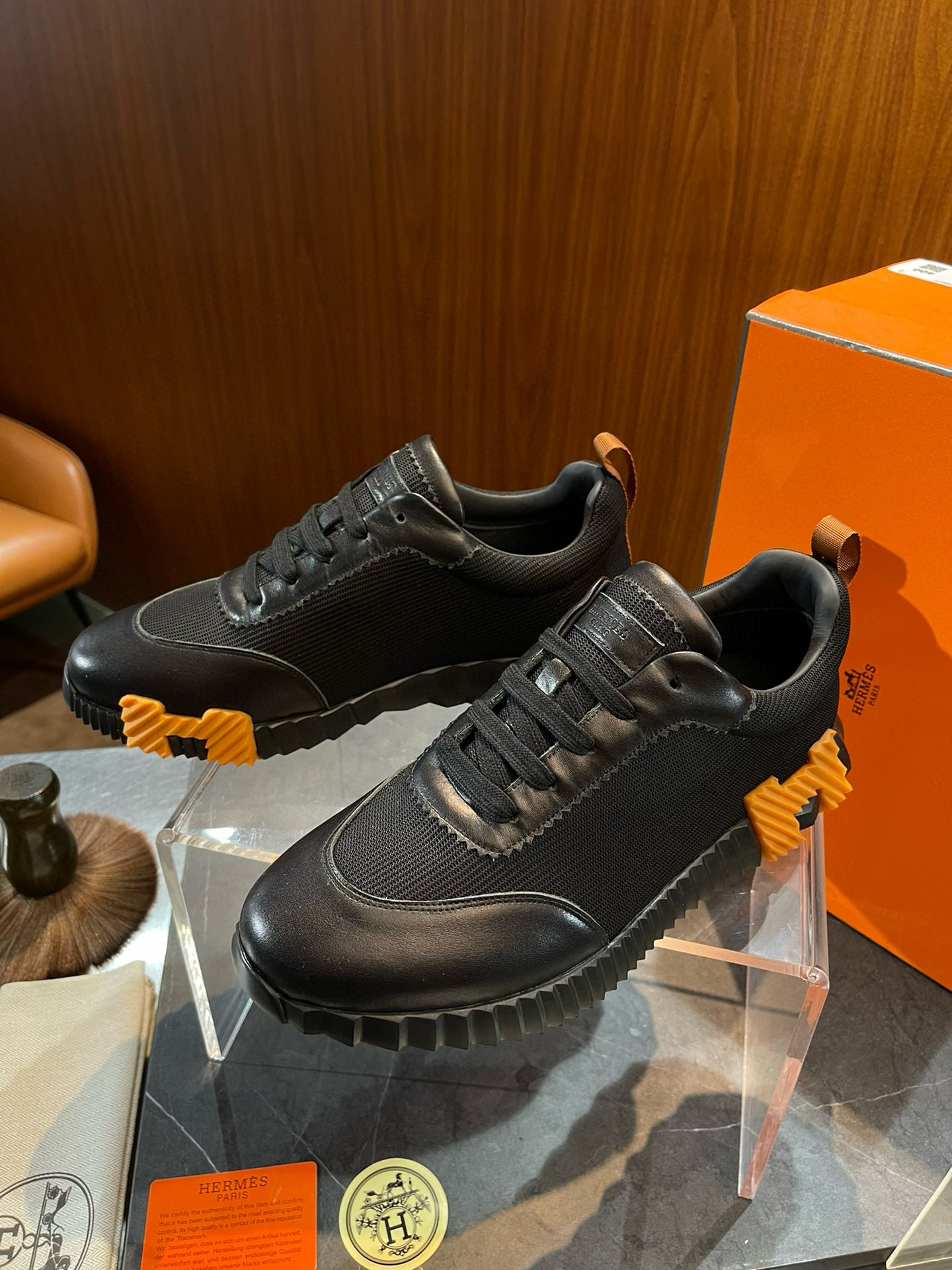 HERM BOUNCING SNEAKERS