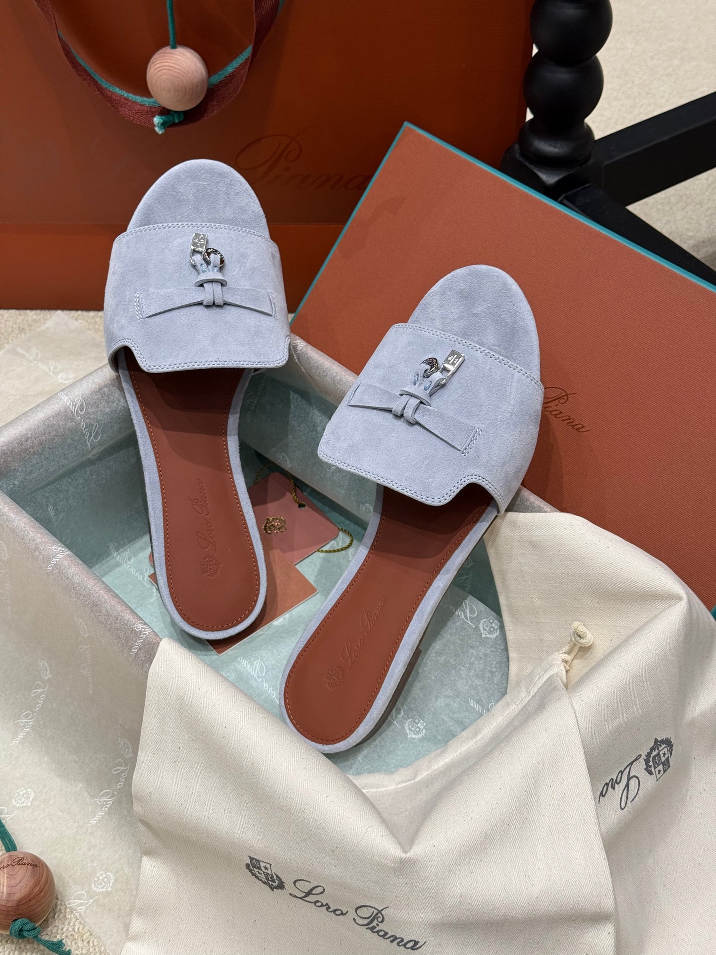 LORO P SUMMER CHARM SLIPPER