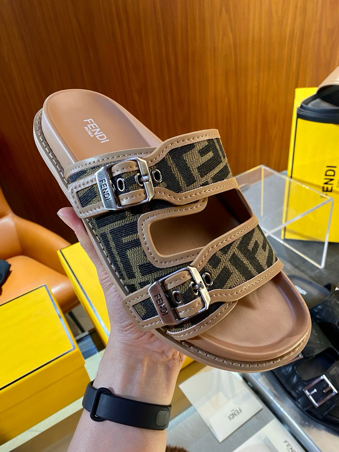 FEN SANDALS