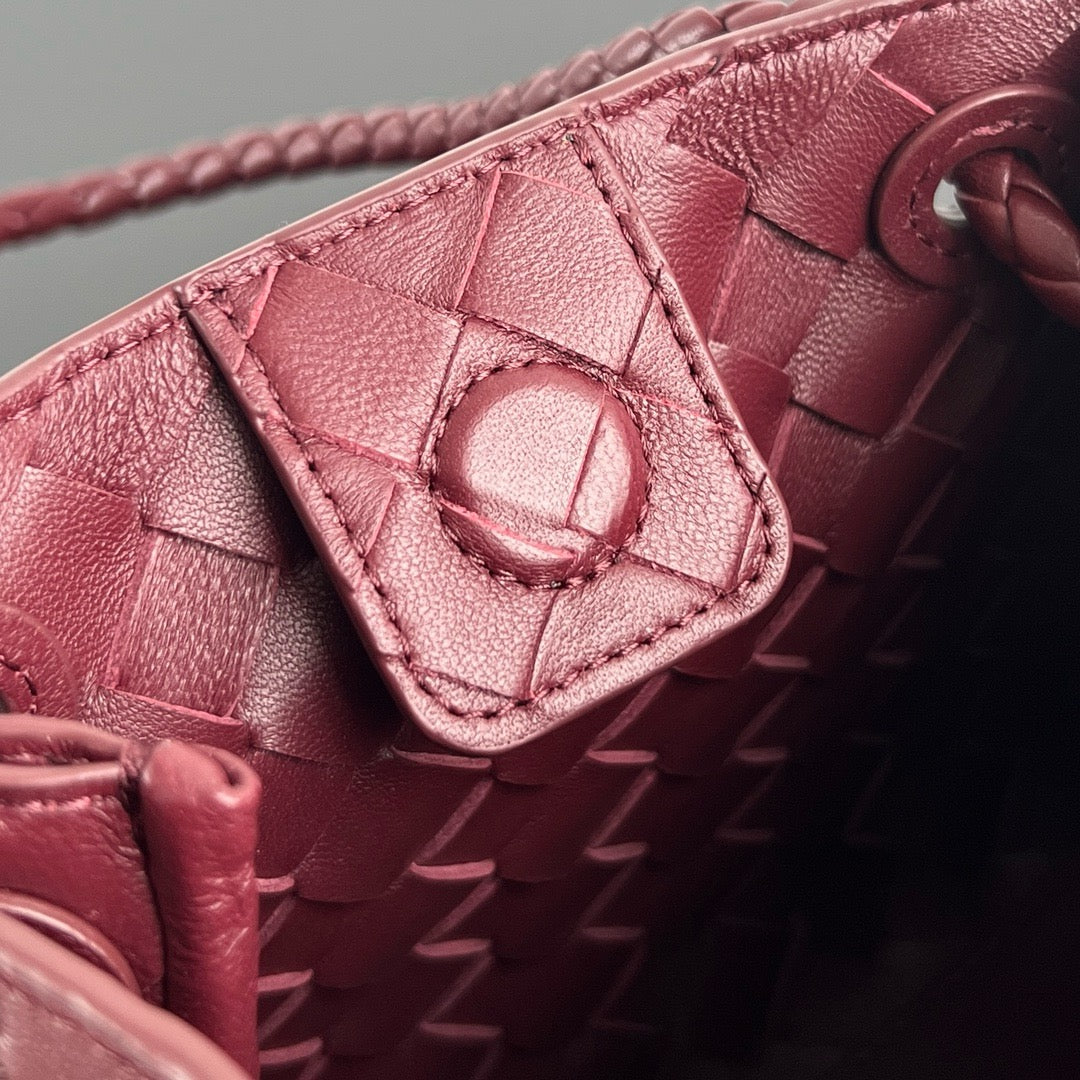 BOTT SMALL PARACHUTE CHAIN BAG