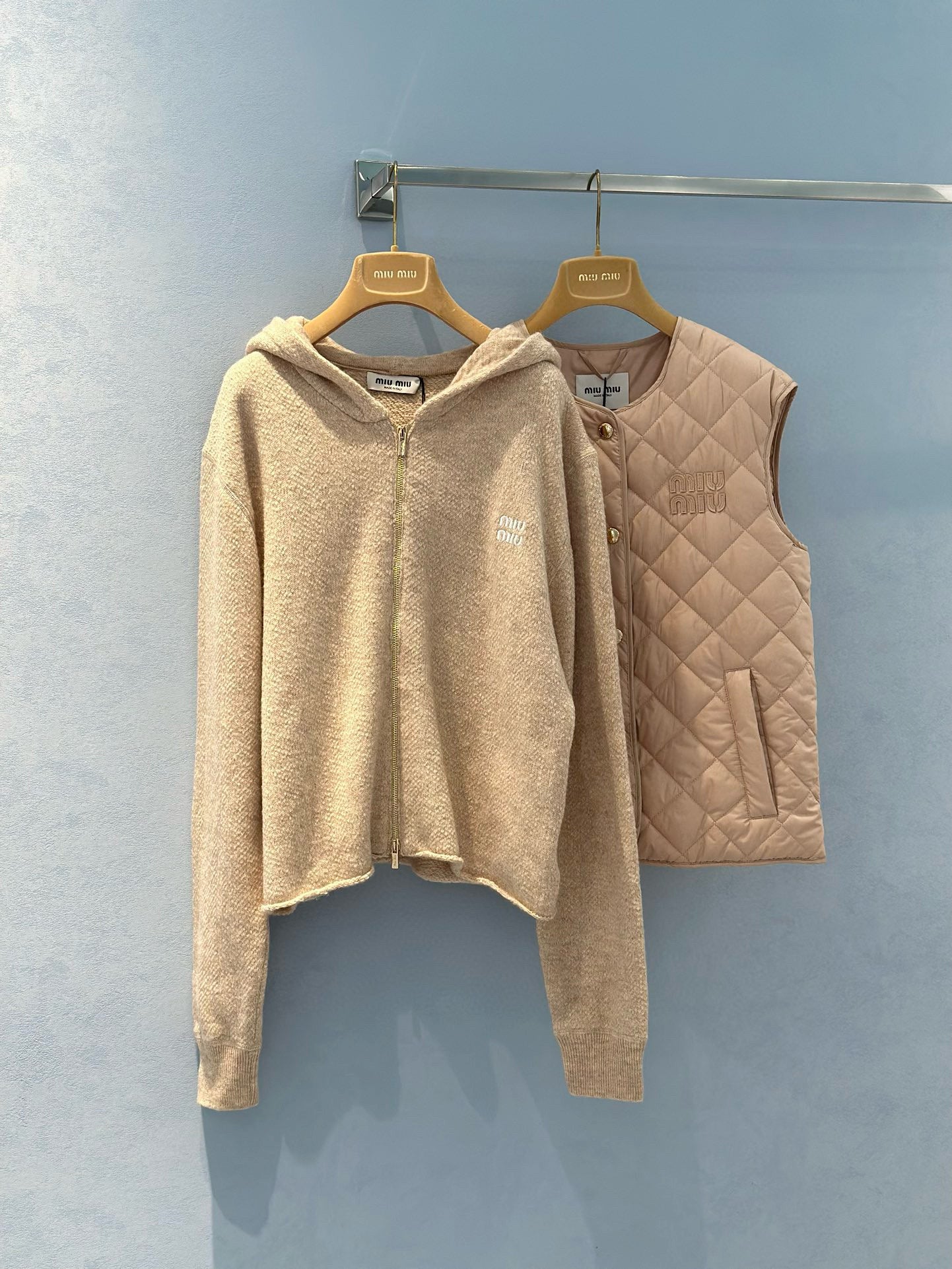 MIU M ZIP HOODIE
