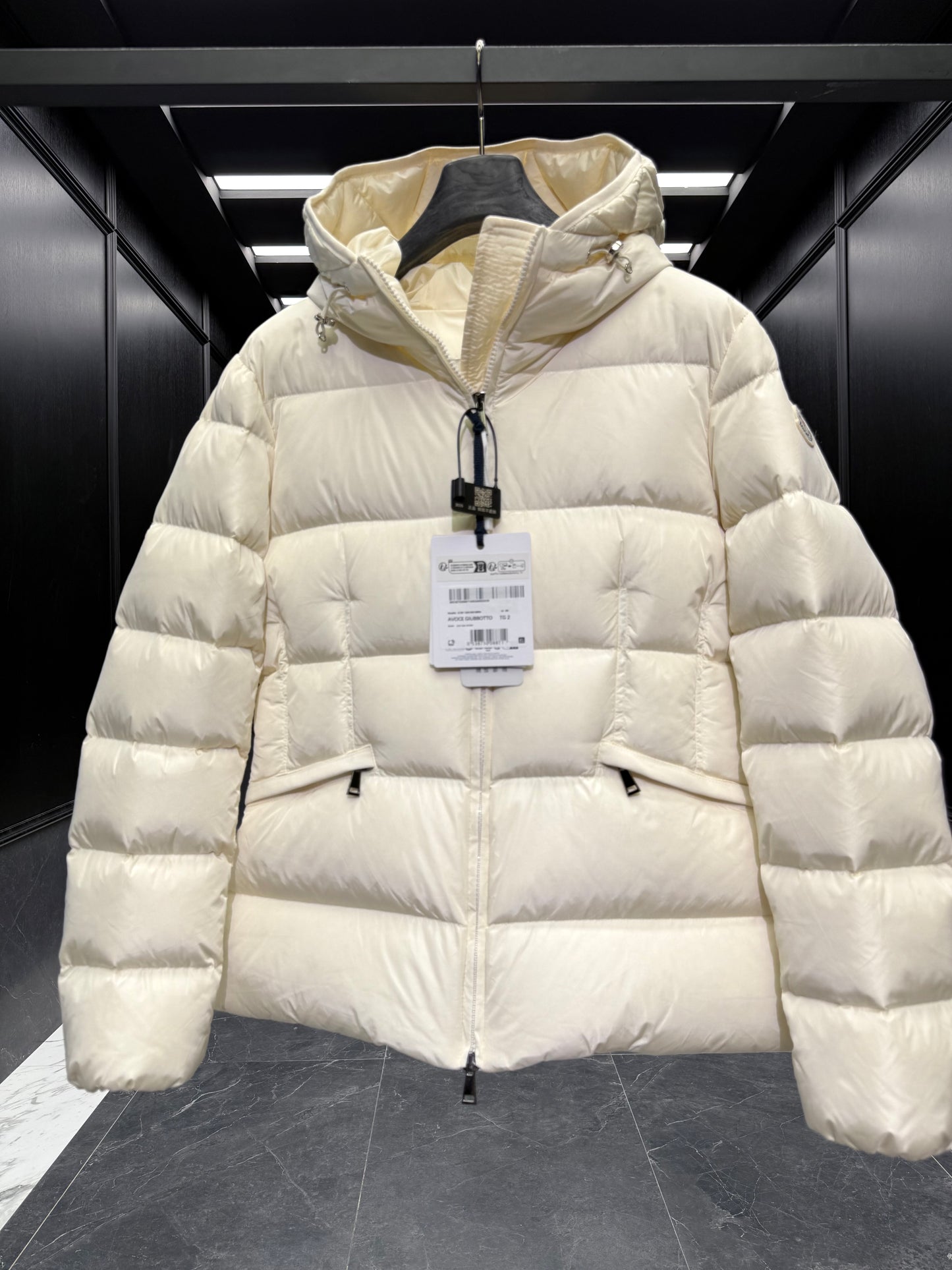 MONC AVOCE JACKET