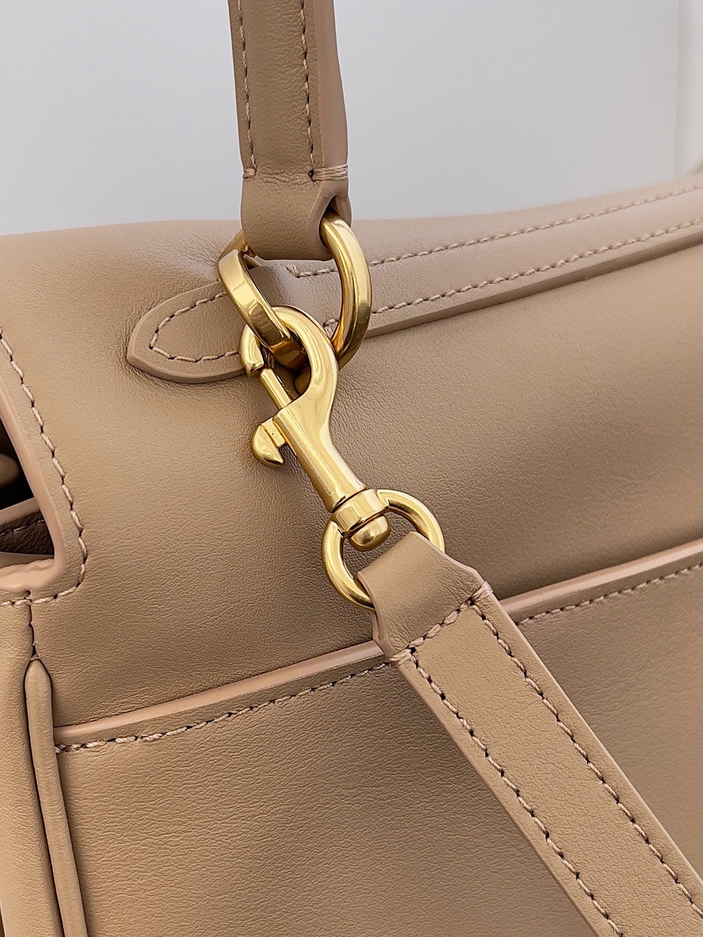 BAL MEDIUM RODEO BAG