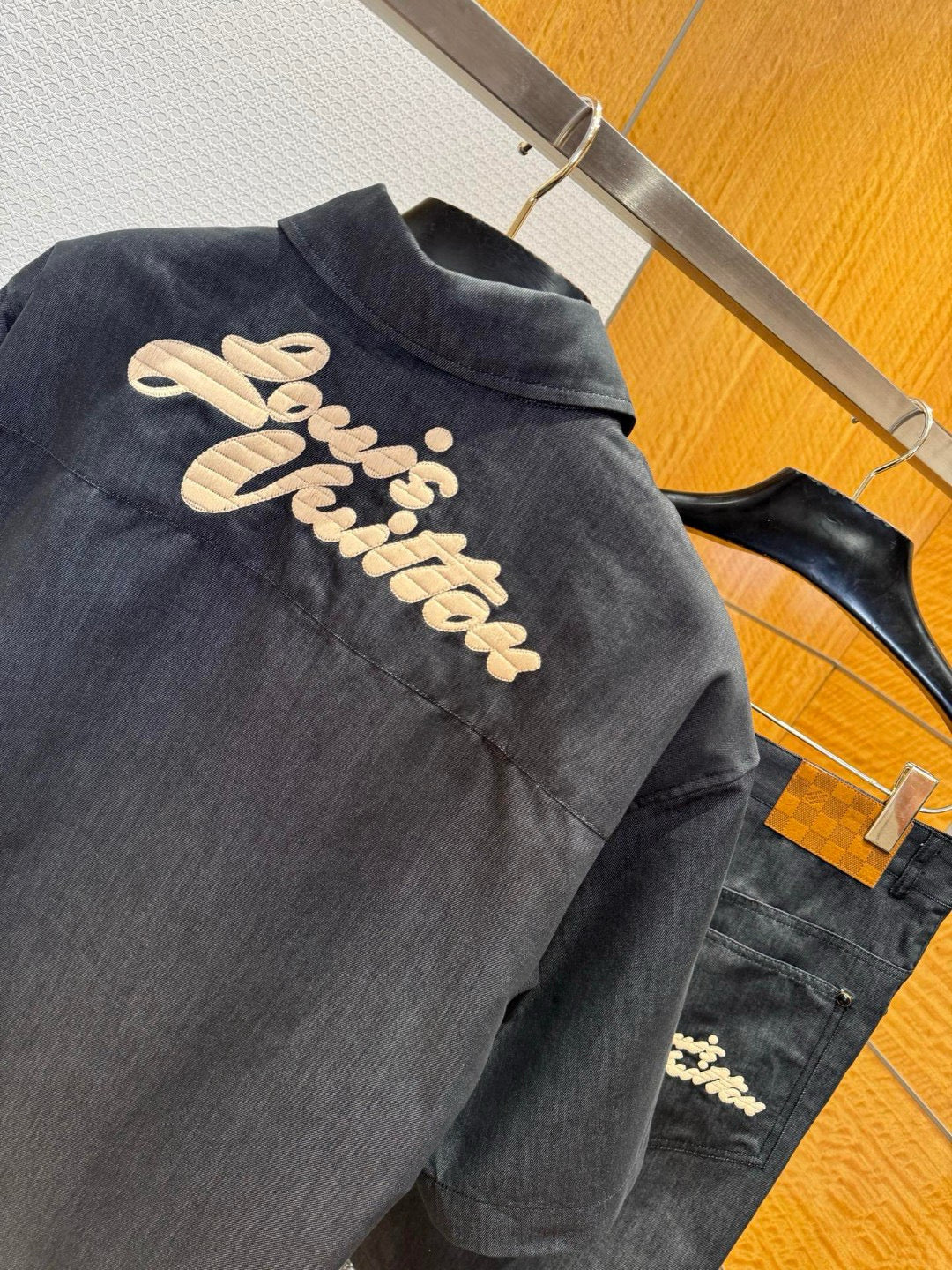LOU SHIRT