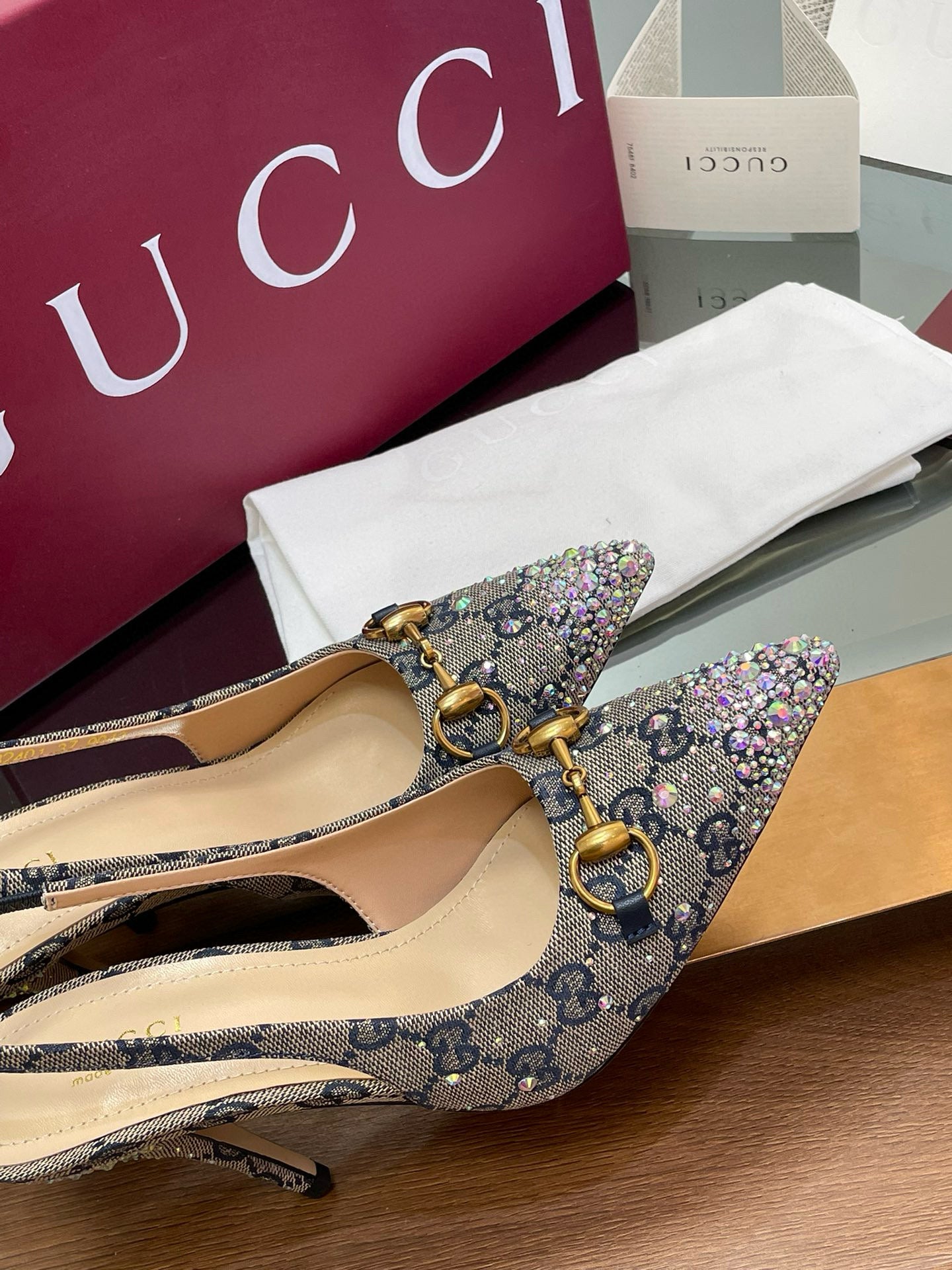 GG HEELS